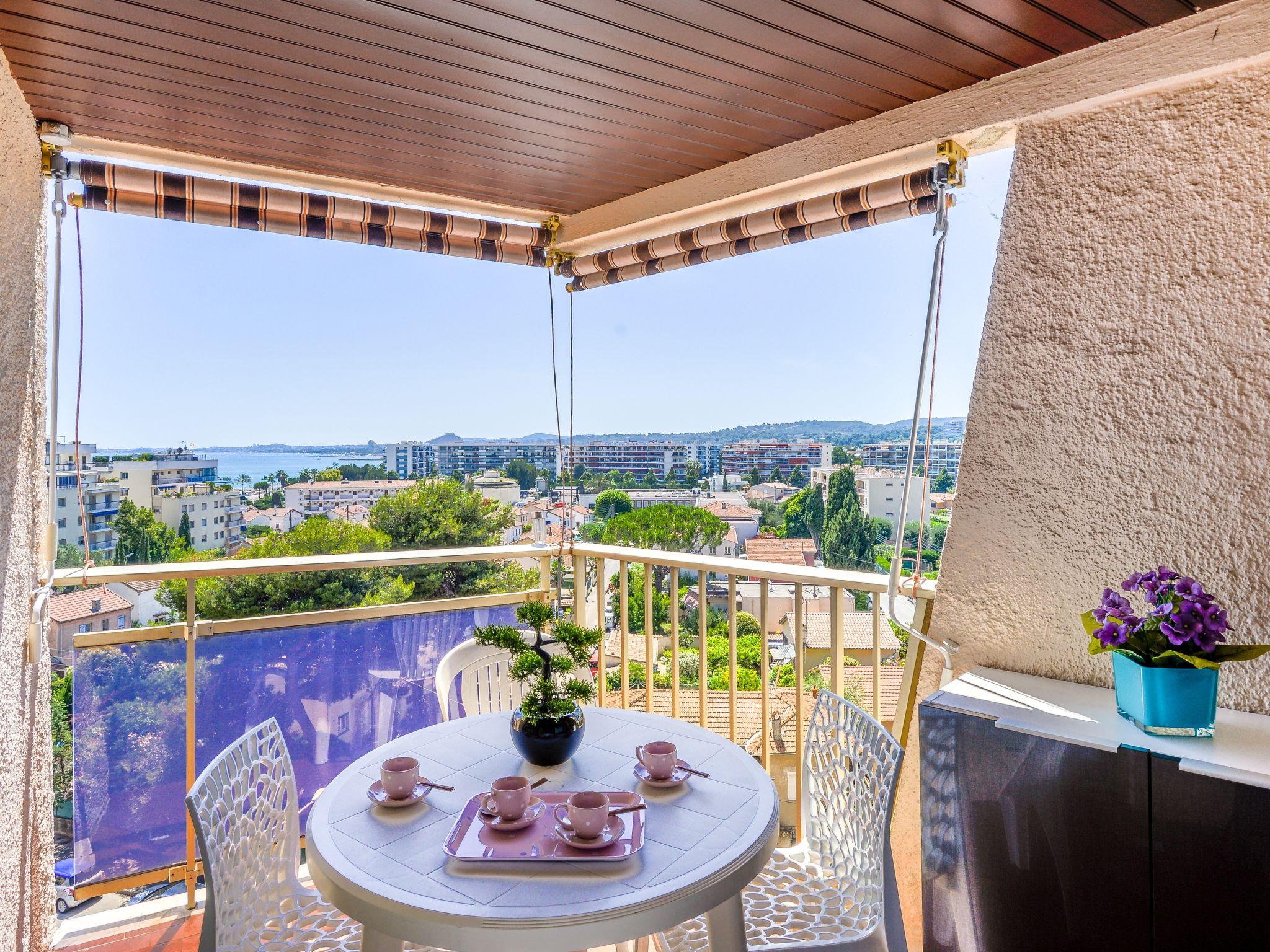 Foto 4 - Apartamento en Cagnes-sur-Mer con vistas al mar