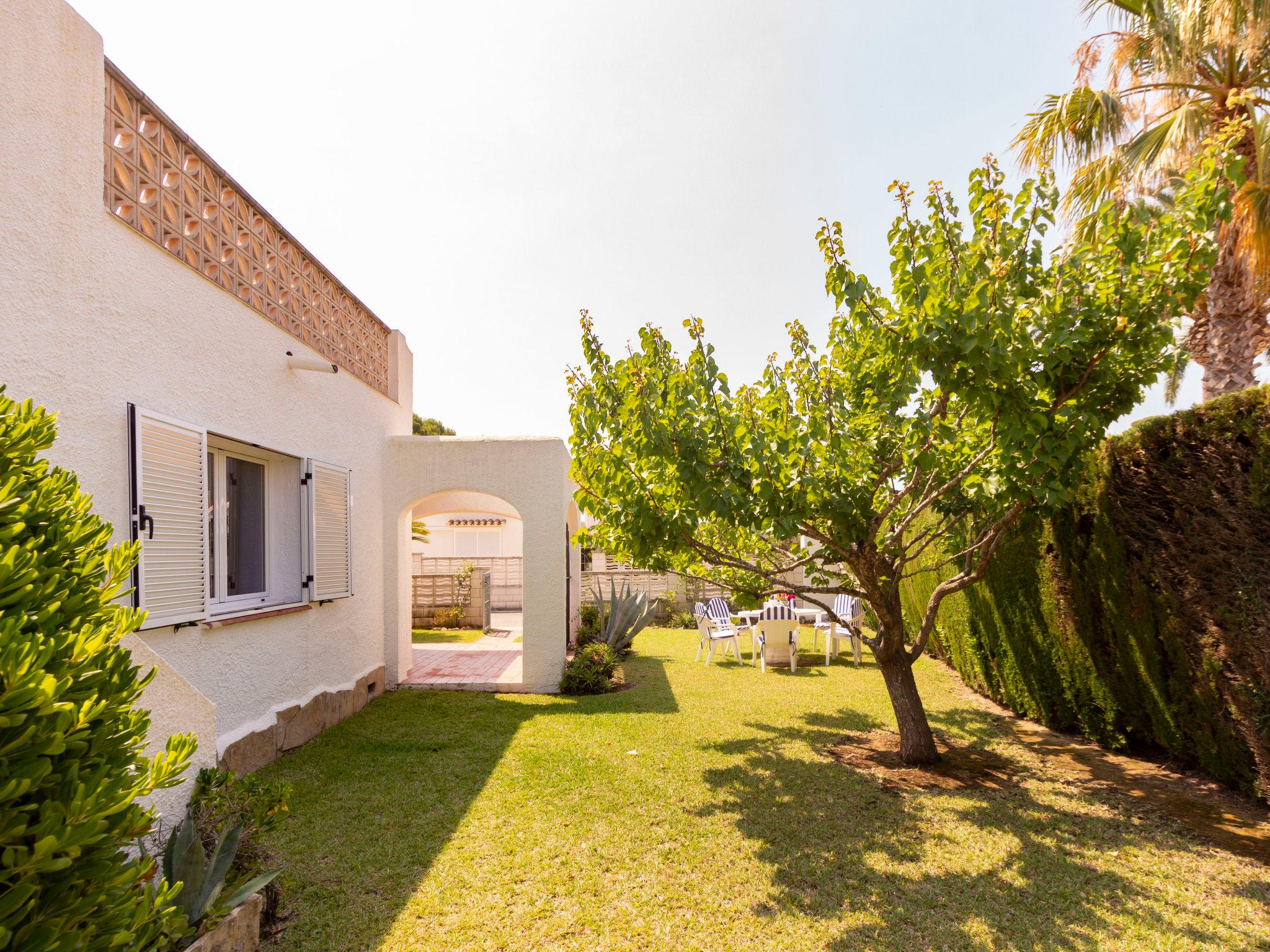 Photo 27 - Maison de 2 chambres à Cambrils avec jardin et vues à la mer