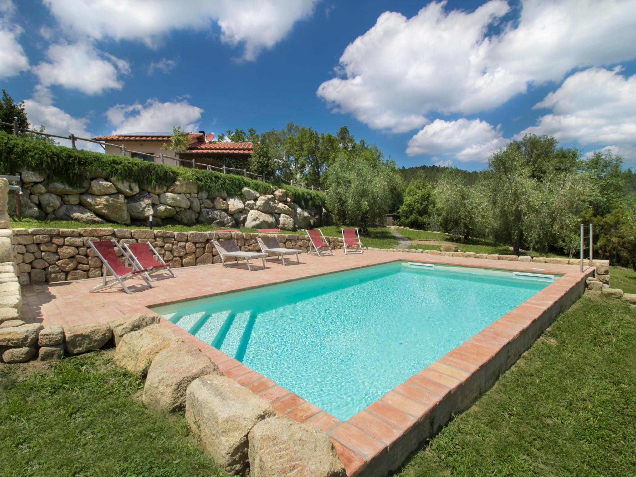 Foto 25 - Casa de 2 quartos em Roccastrada com piscina privada e jardim