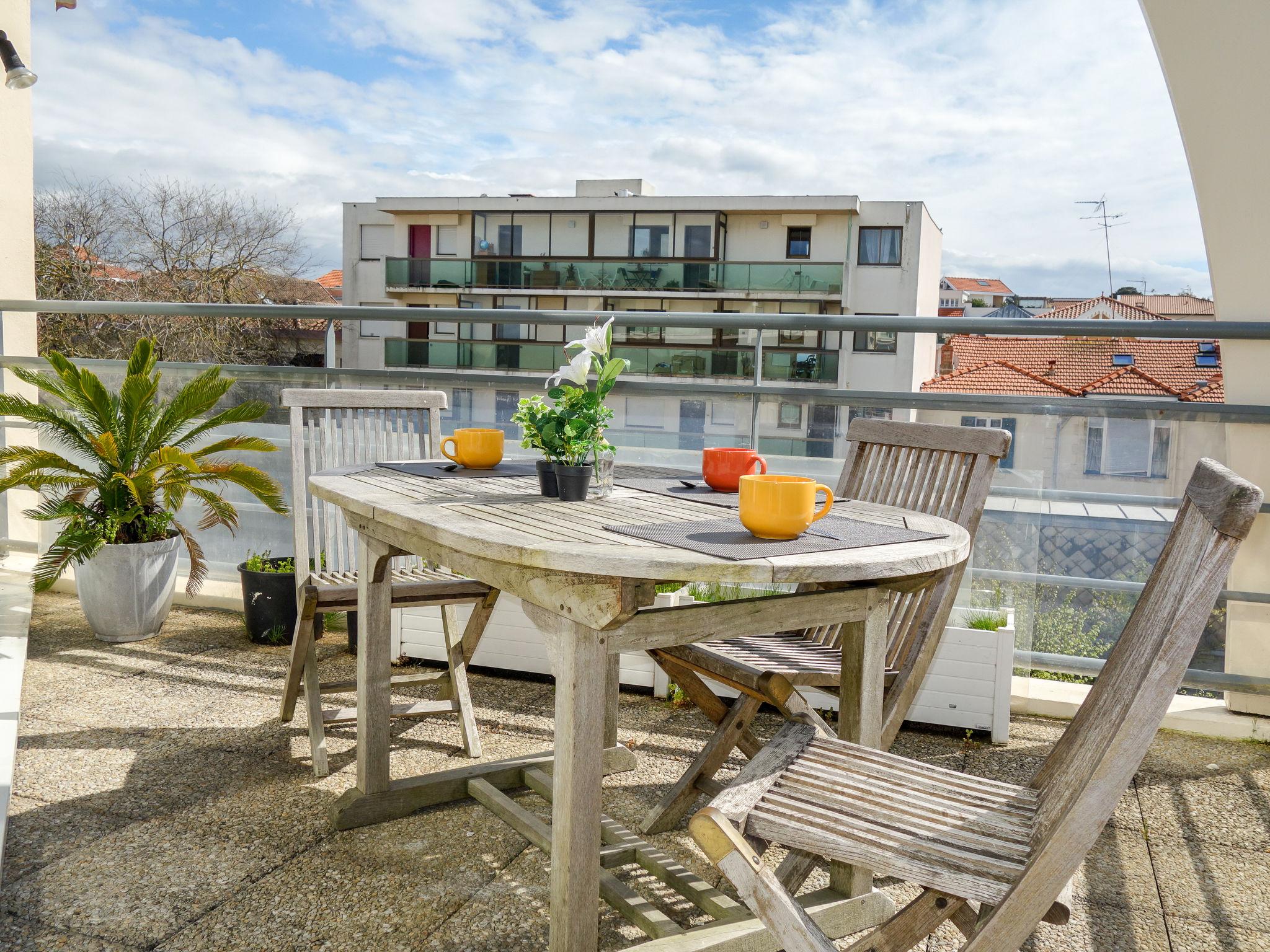 Foto 1 - Apartamento de 1 habitación en Arcachon con terraza y vistas al mar