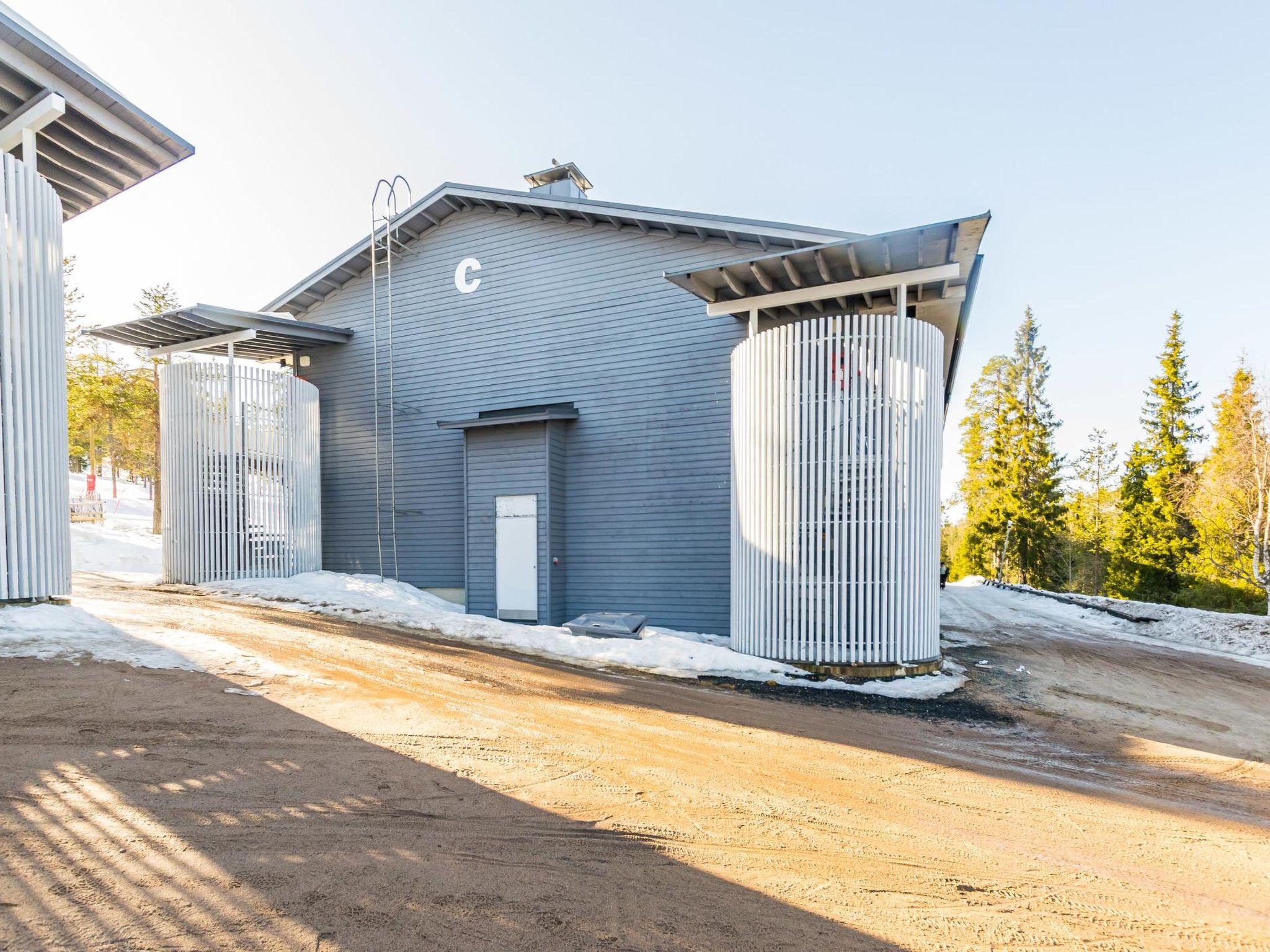 Foto 3 - Casa de 1 habitación en Kuusamo con vistas a la montaña