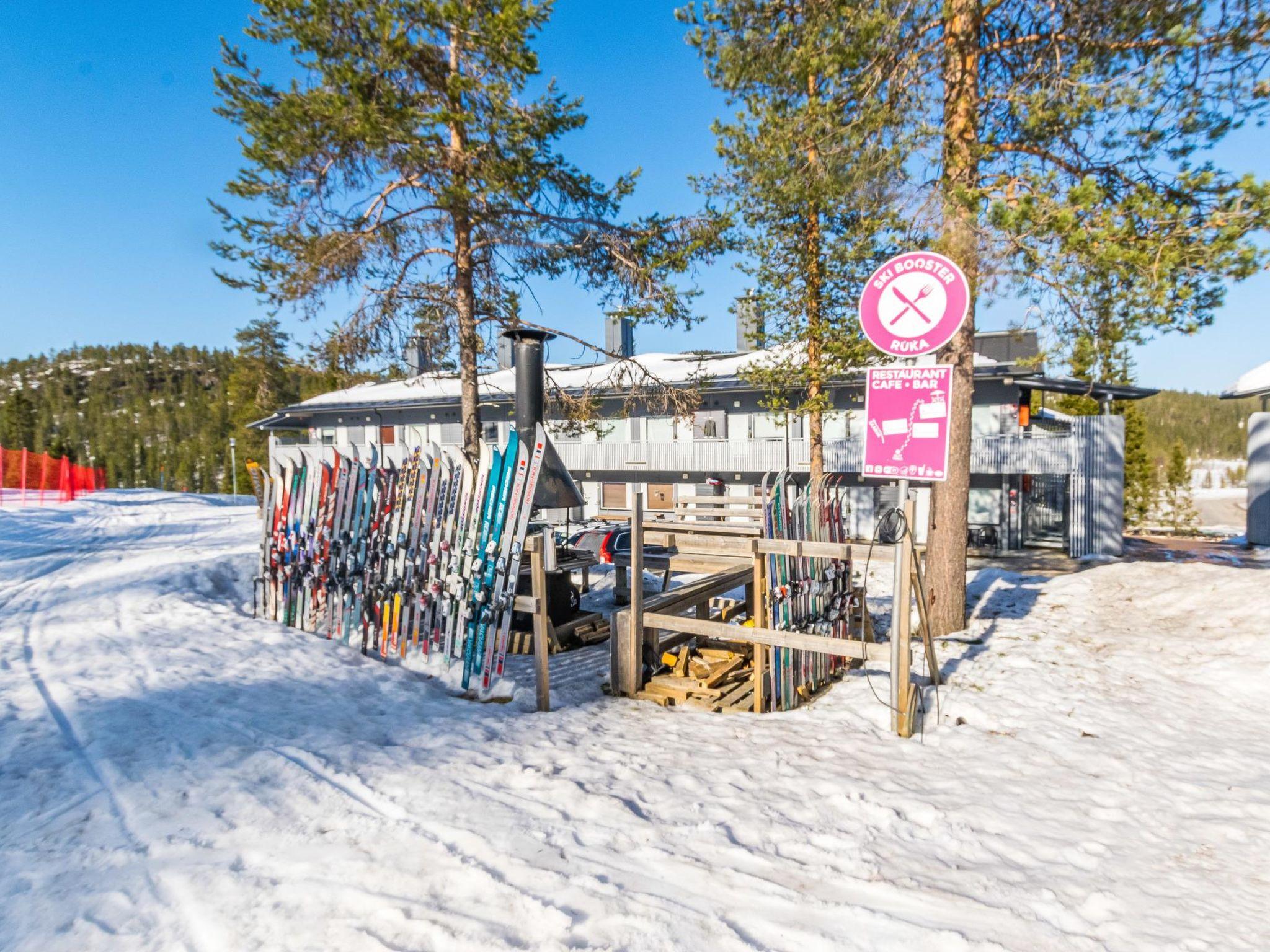 Photo 1 - Maison de 1 chambre à Kuusamo avec vues sur la montagne
