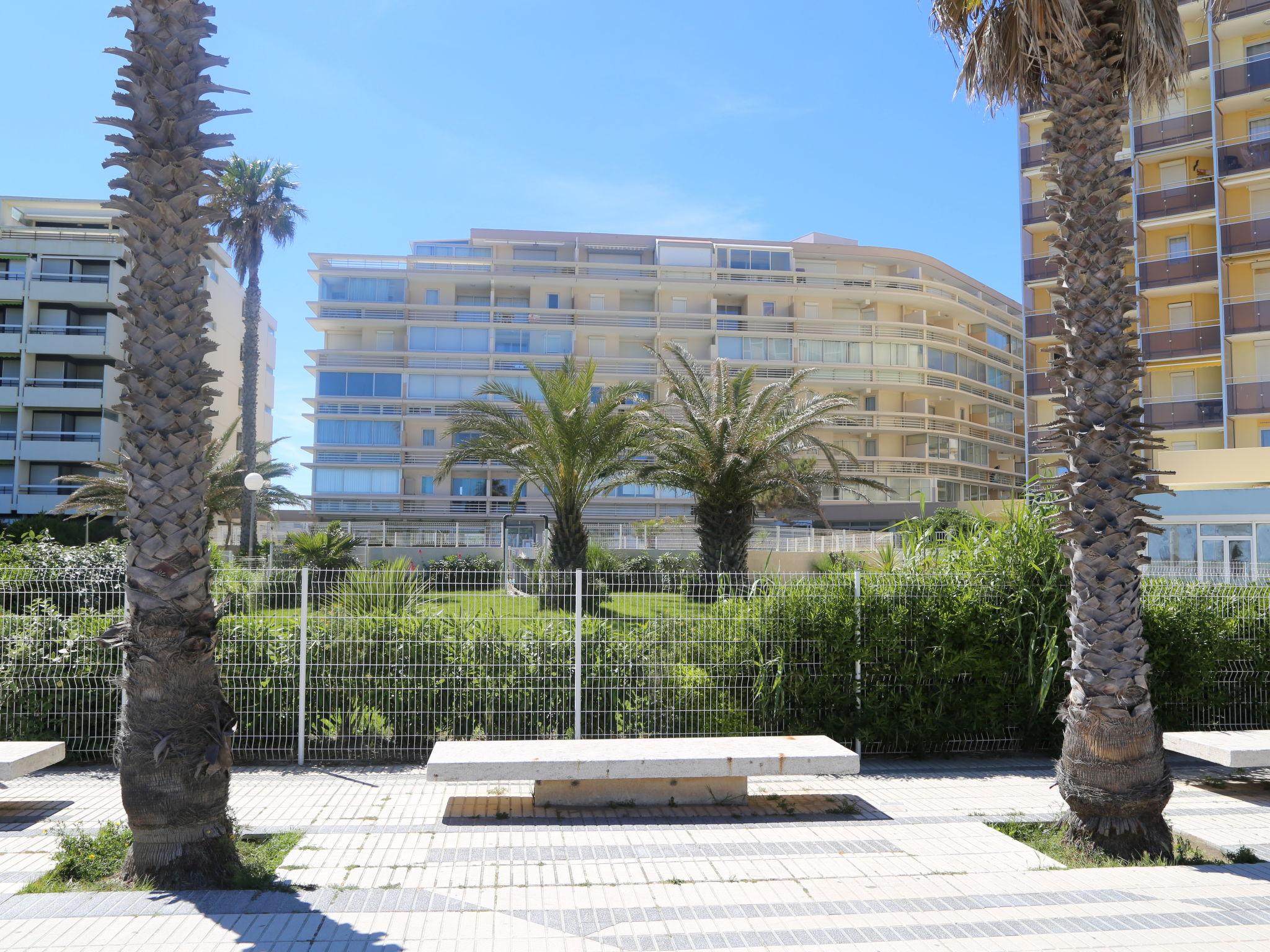 Foto 21 - Apartamento de 2 habitaciones en Canet-en-Roussillon con piscina y vistas al mar