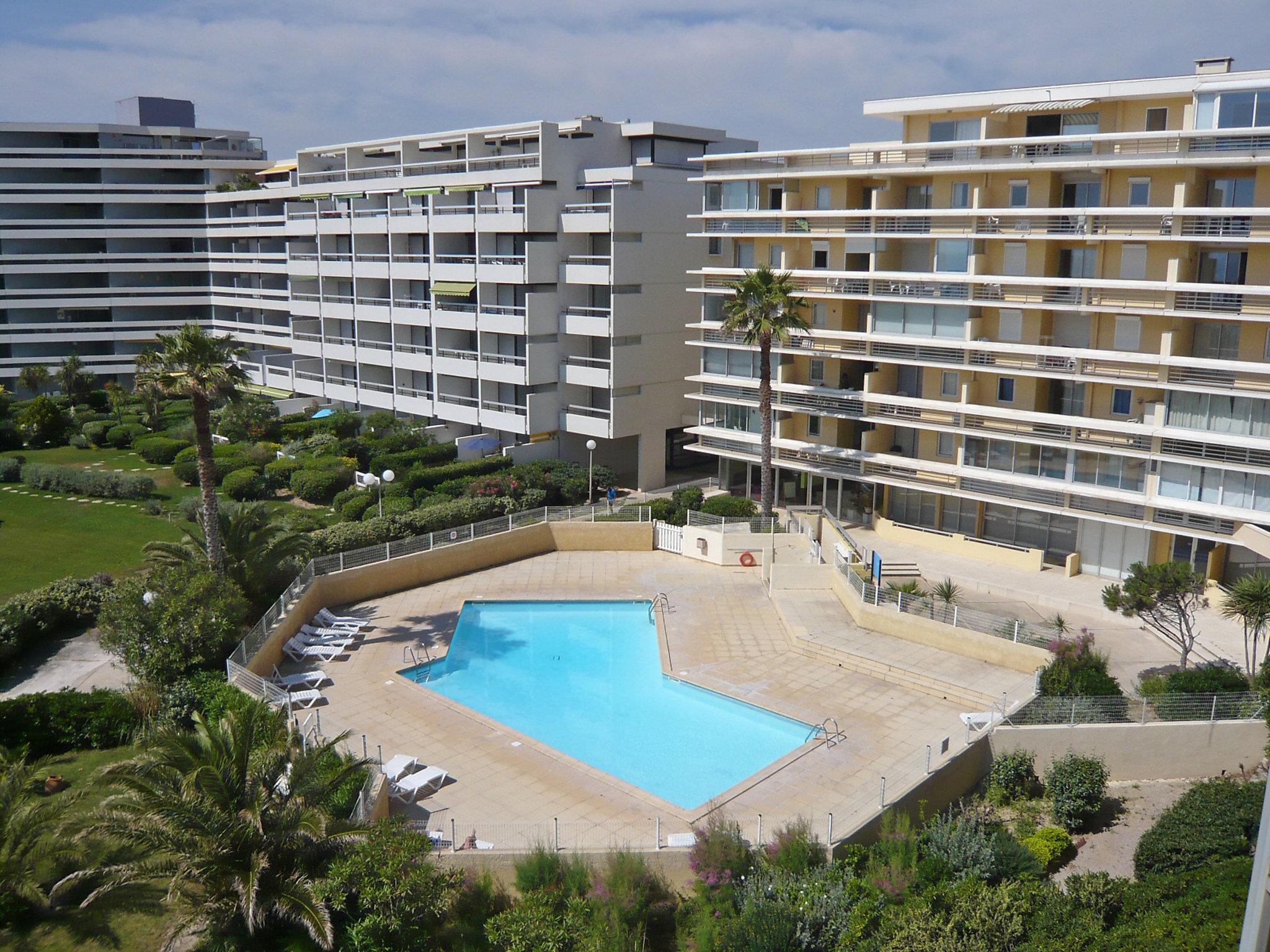 Foto 1 - Apartamento de 2 quartos em Canet-en-Roussillon com piscina e vistas do mar