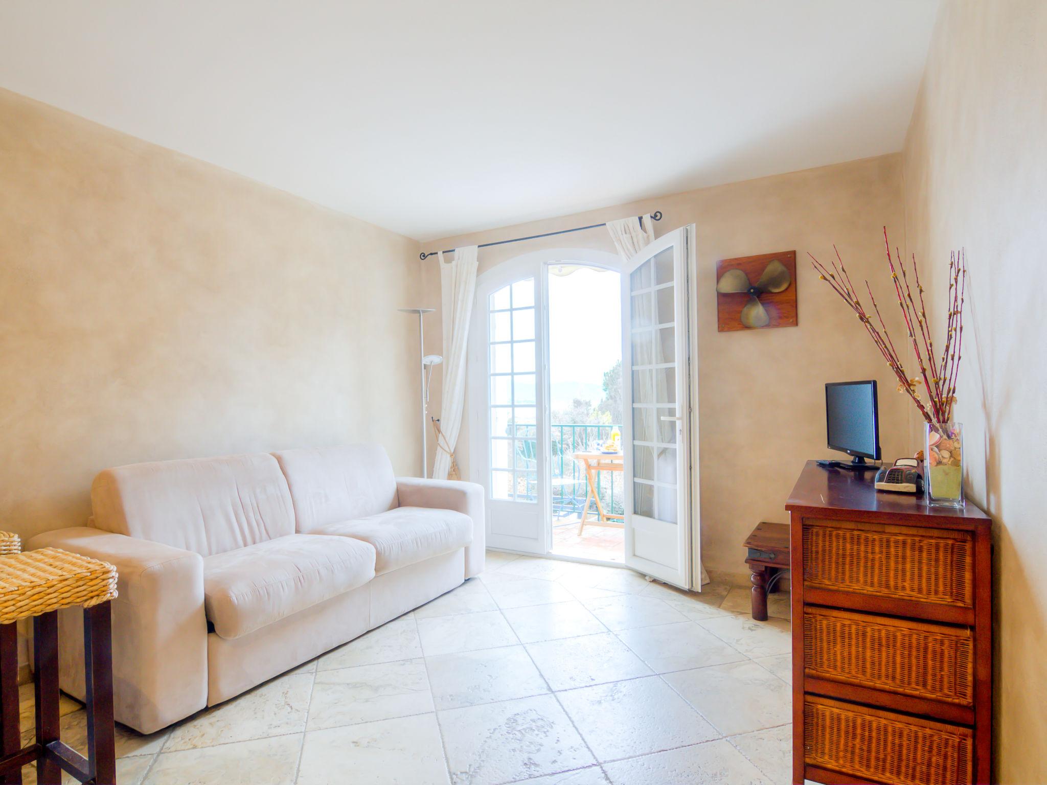 Foto 6 - Apartamento en Saint-Tropez con vistas al mar