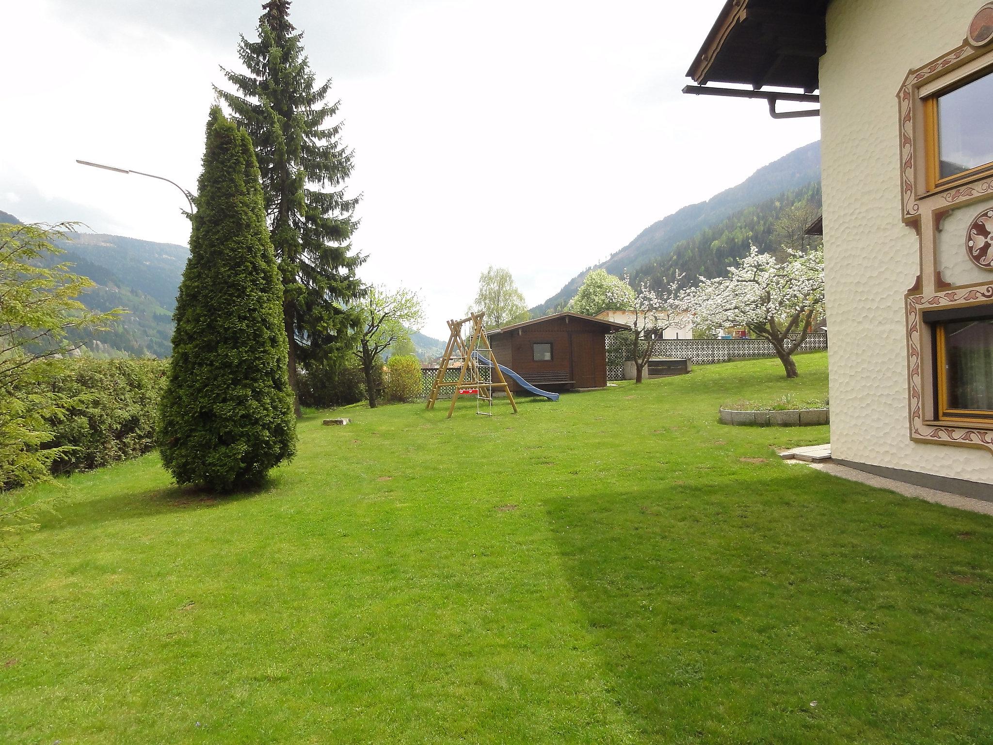 Foto 17 - Haus mit 6 Schlafzimmern in Radenthein mit garten und blick auf die berge