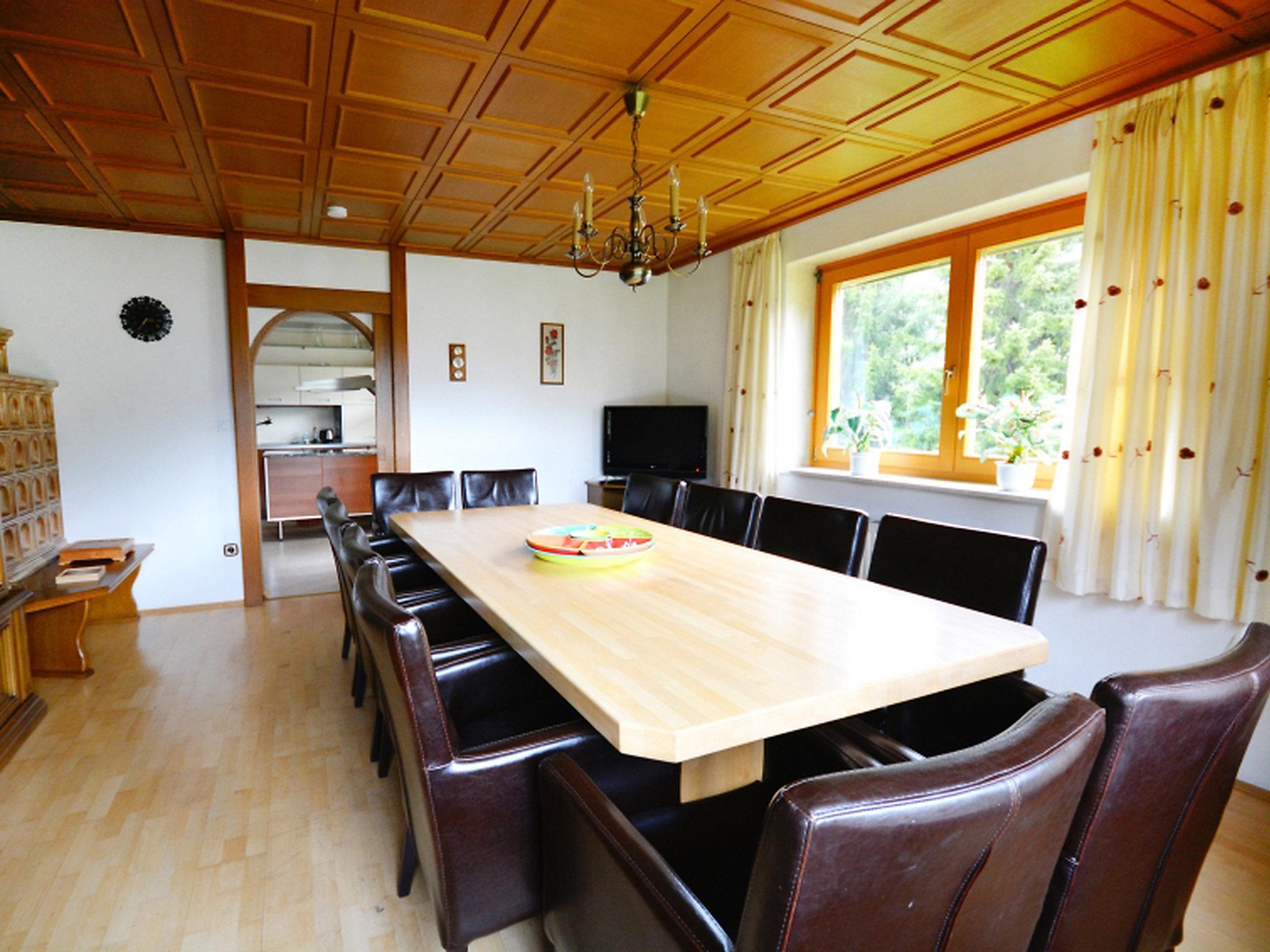 Photo 3 - 6 bedroom House in Radenthein with garden and mountain view