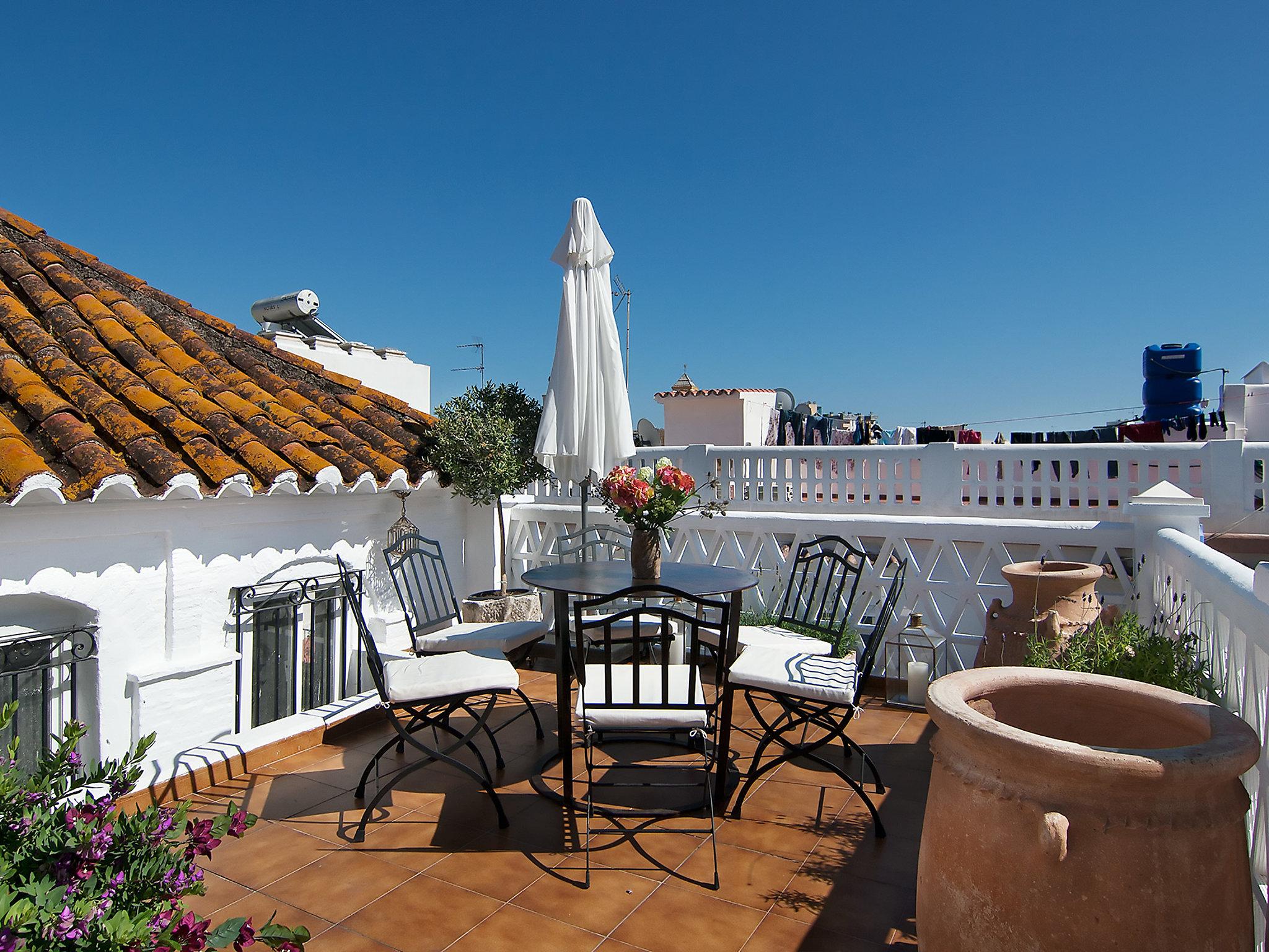 Foto 16 - Casa de 2 habitaciones en Marbella con terraza y vistas al mar