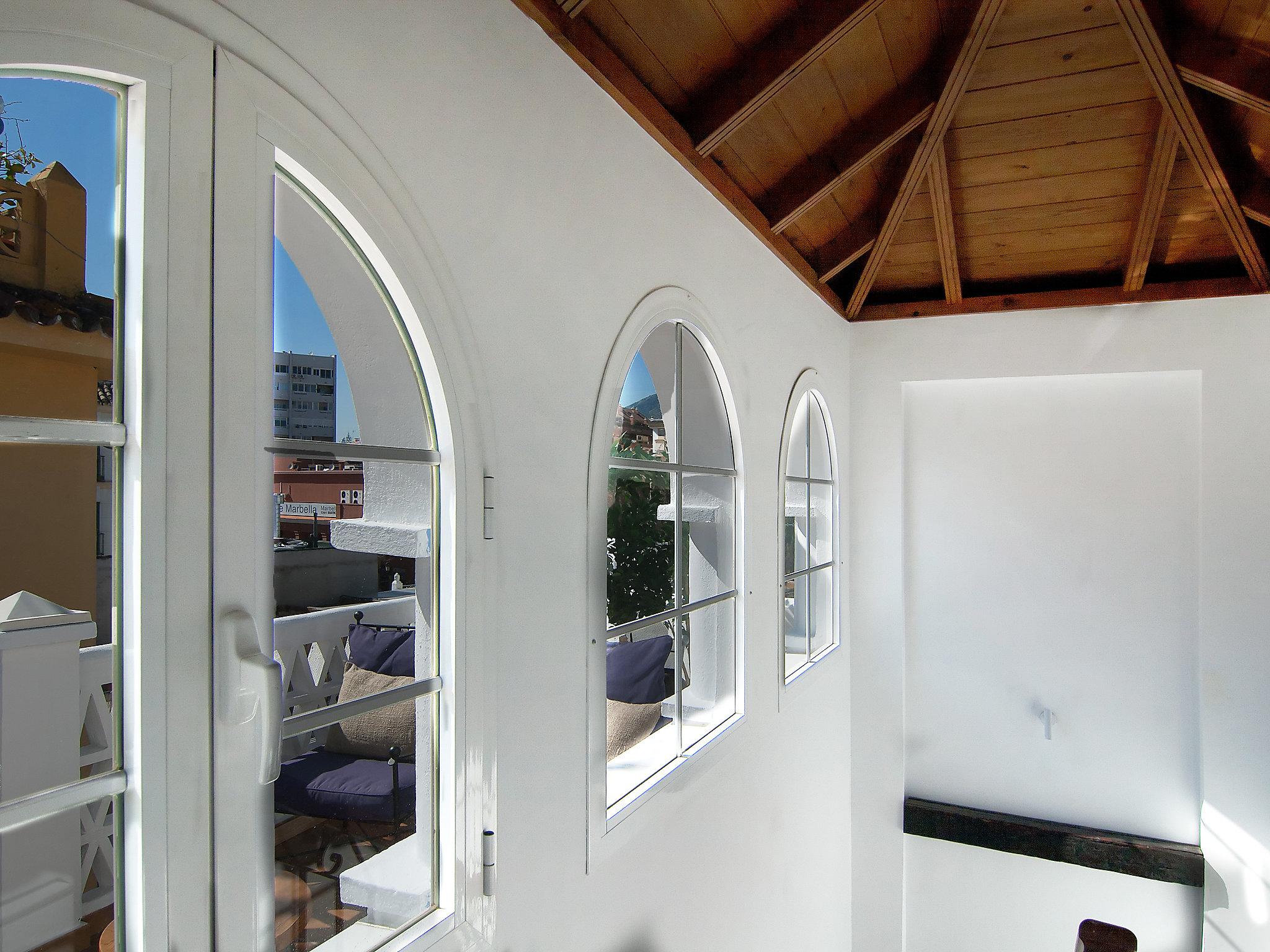 Photo 15 - 2 bedroom House in Marbella with terrace and sea view