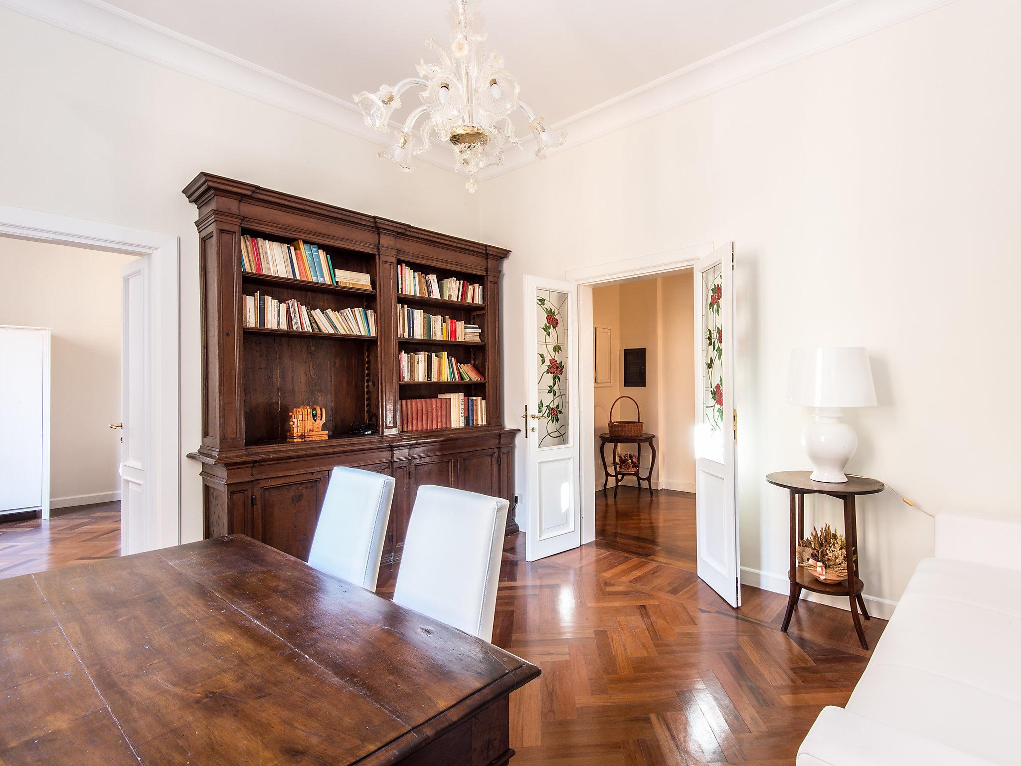 Foto 6 - Apartamento de 4 quartos em Roma