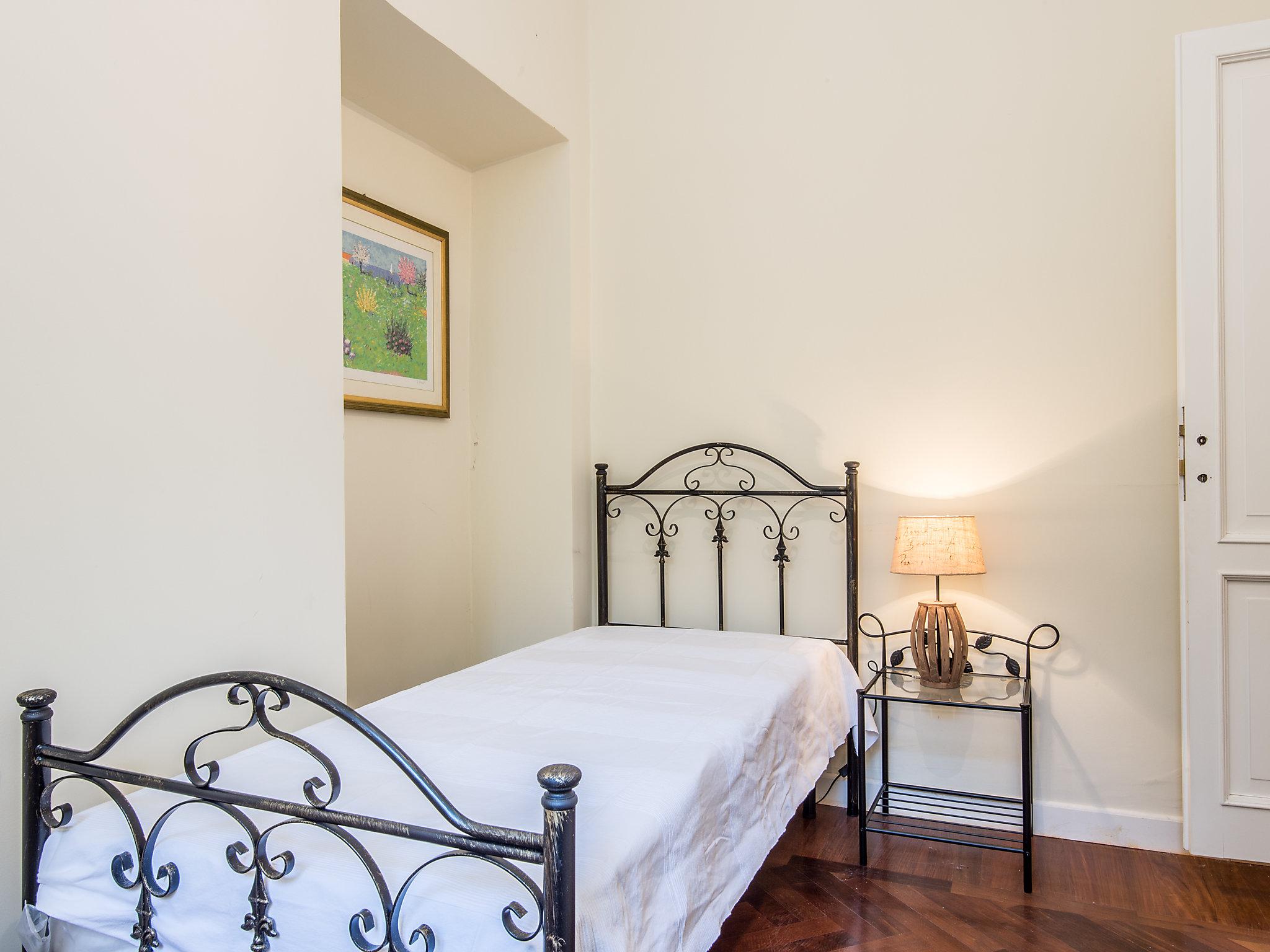 Foto 15 - Appartamento con 4 camere da letto a Roma