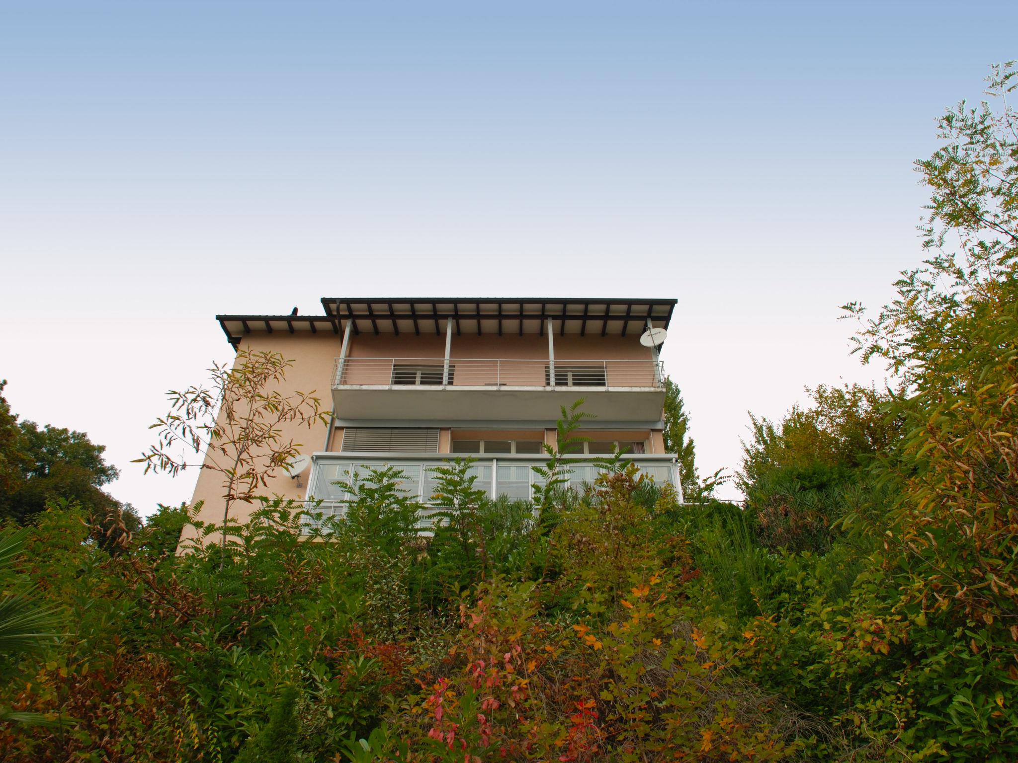 Foto 1 - Casa de 3 quartos em Cademario com jardim e vista para a montanha