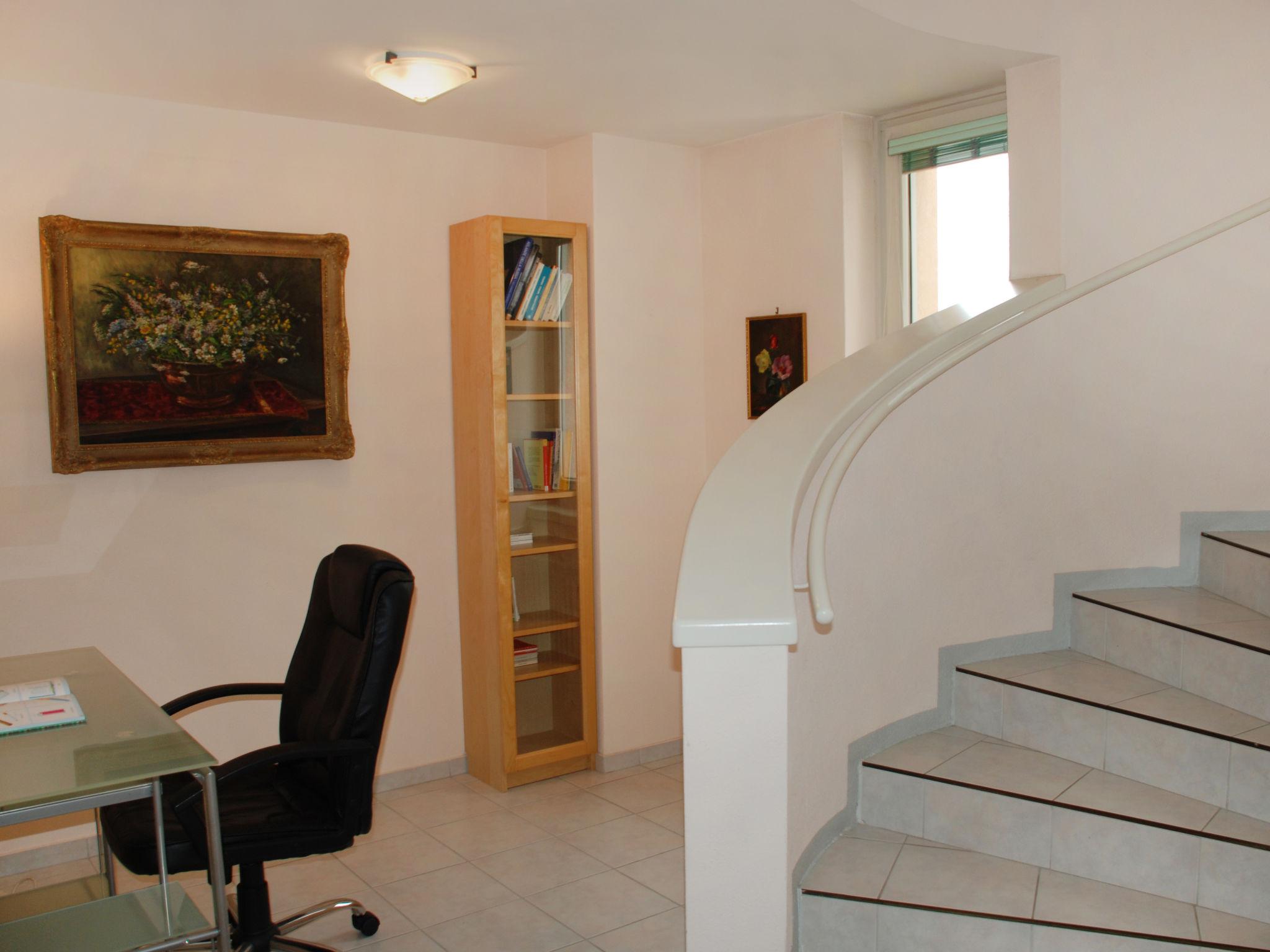 Photo 13 - 3 bedroom House in Cademario with garden