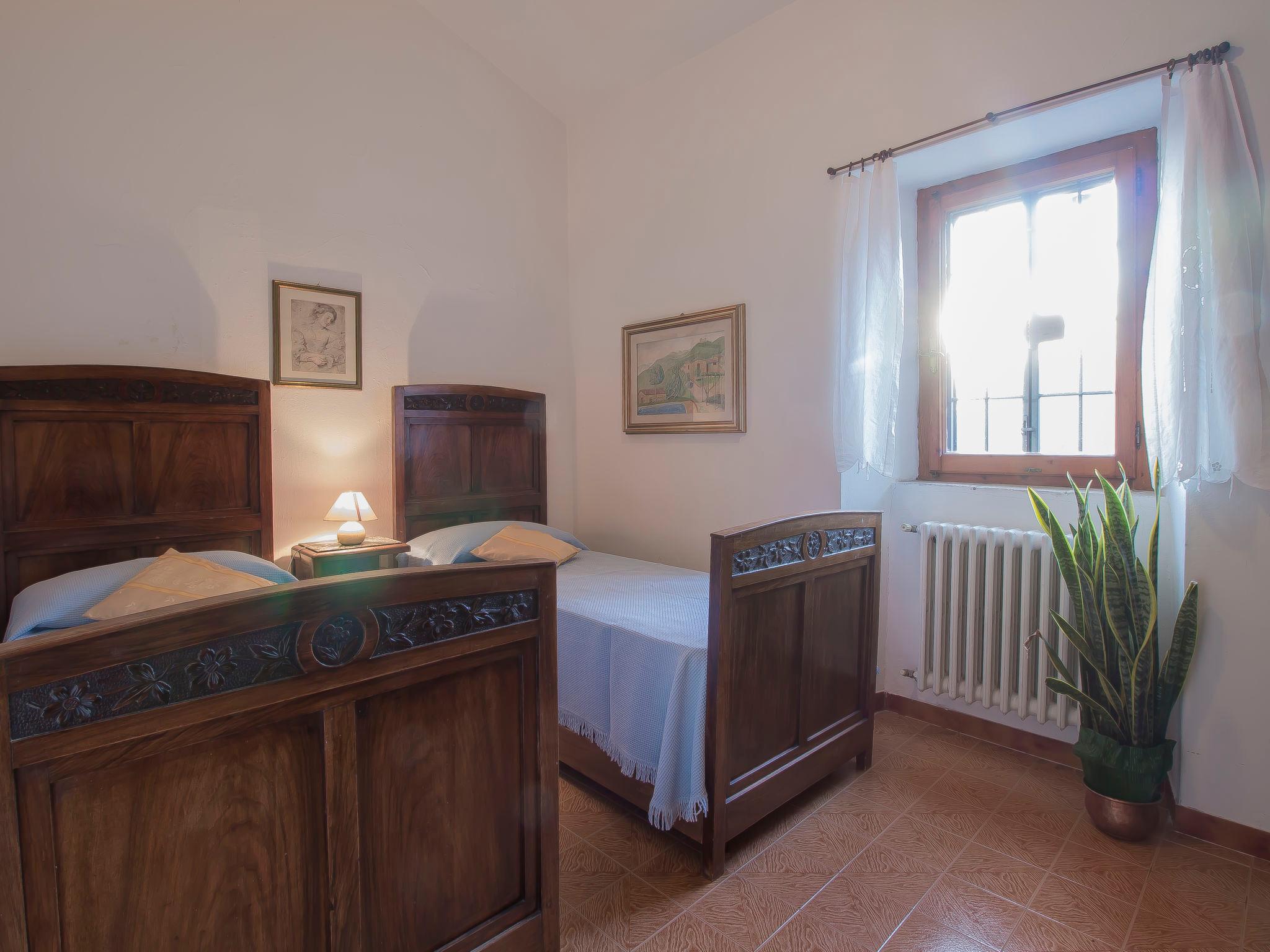 Photo 10 - 2 bedroom House in Umbertide with swimming pool and garden