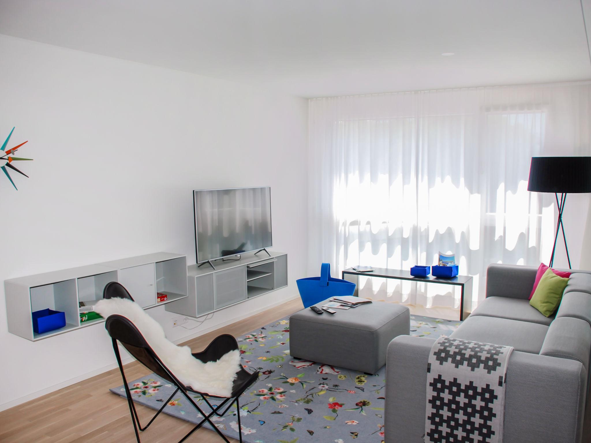 Photo 2 - 2 bedroom Apartment in Locarno with mountain view