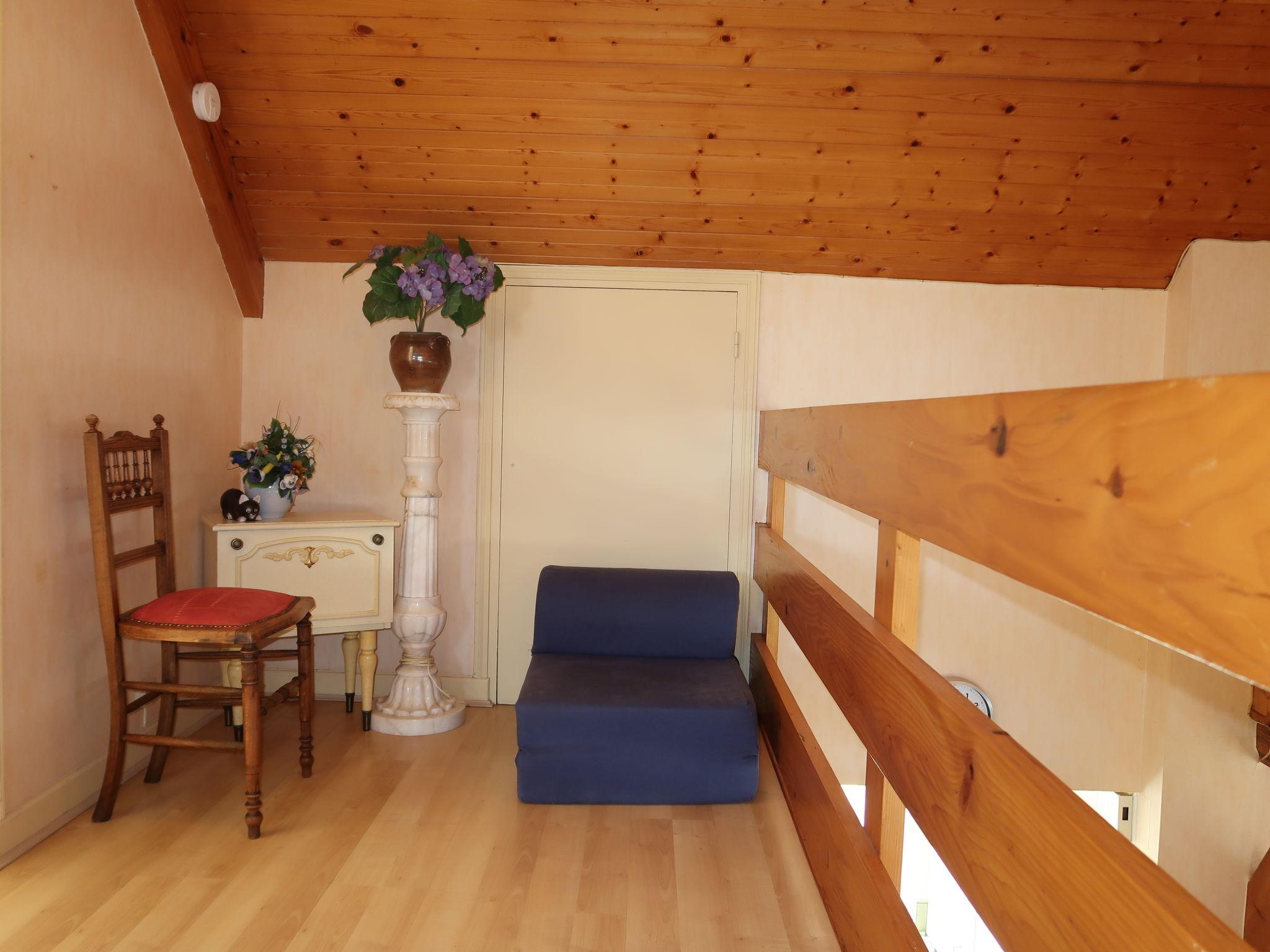 Foto 13 - Casa con 3 camere da letto a Trévou-Tréguignec con giardino e vista mare