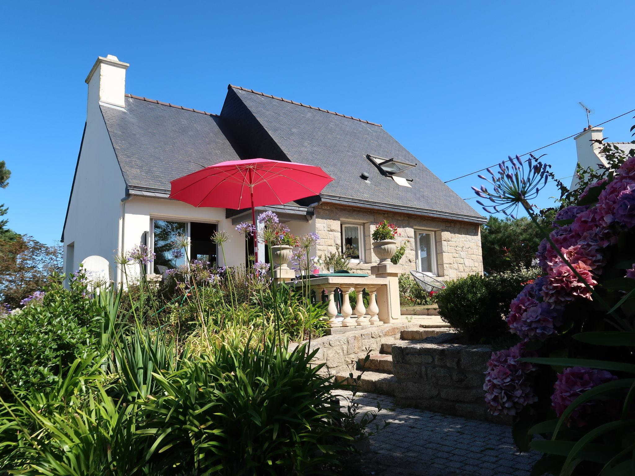 Photo 22 - Maison de 3 chambres à Trévou-Tréguignec avec jardin et terrasse