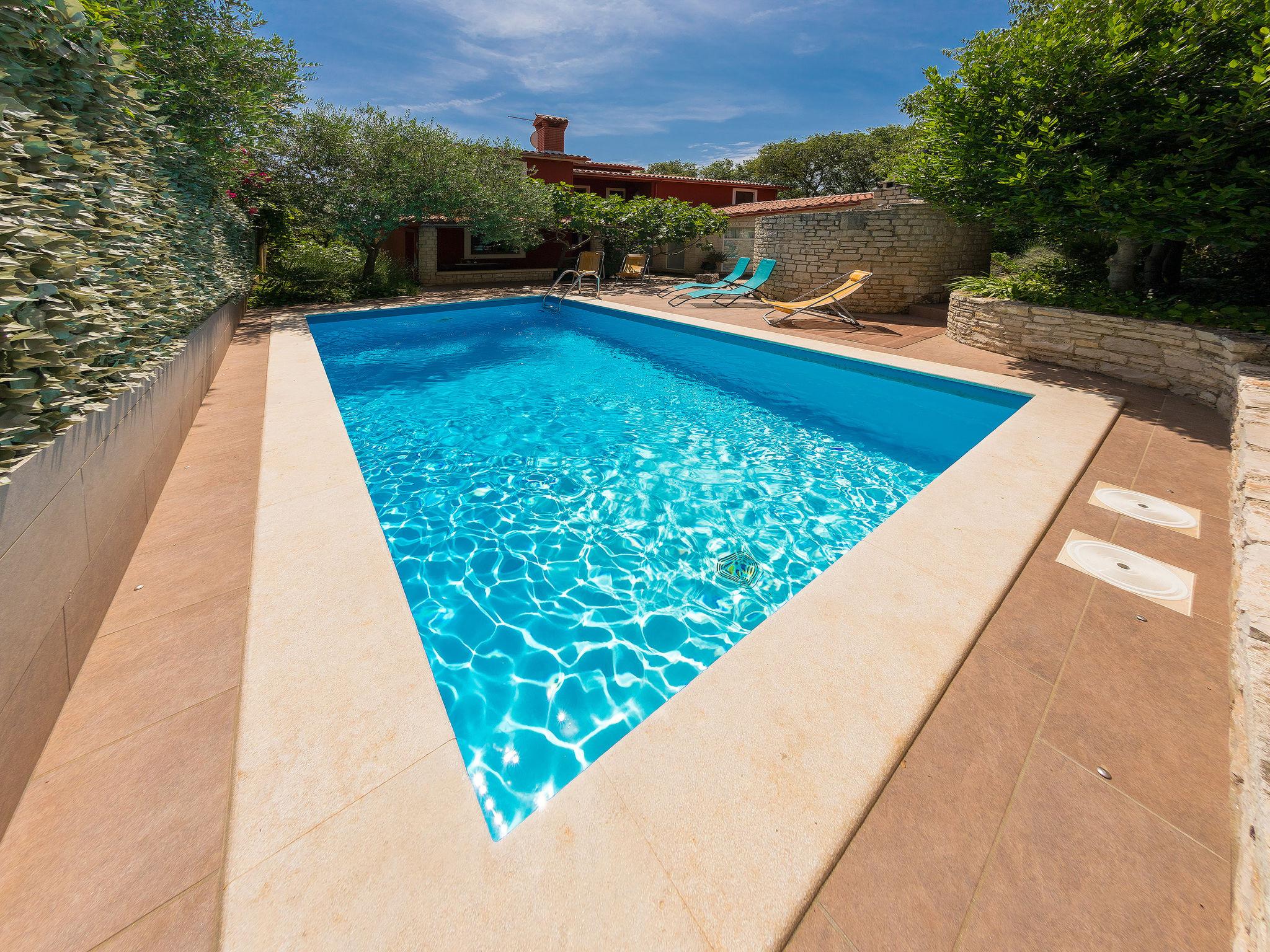 Foto 4 - Haus mit 2 Schlafzimmern in Marčana mit schwimmbad und blick aufs meer