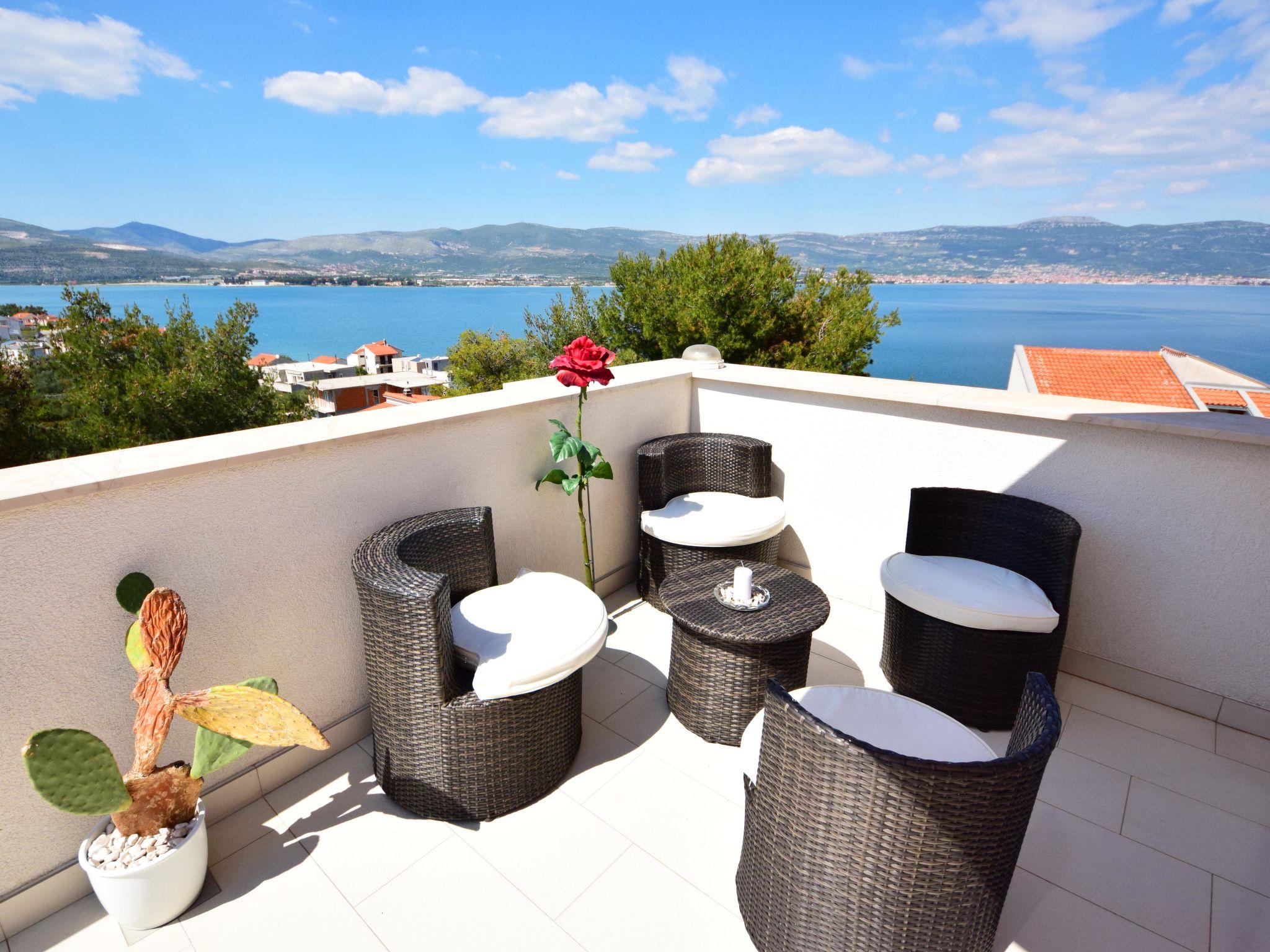 Foto 1 - Apartamento de 2 quartos em Split com terraço e vistas do mar