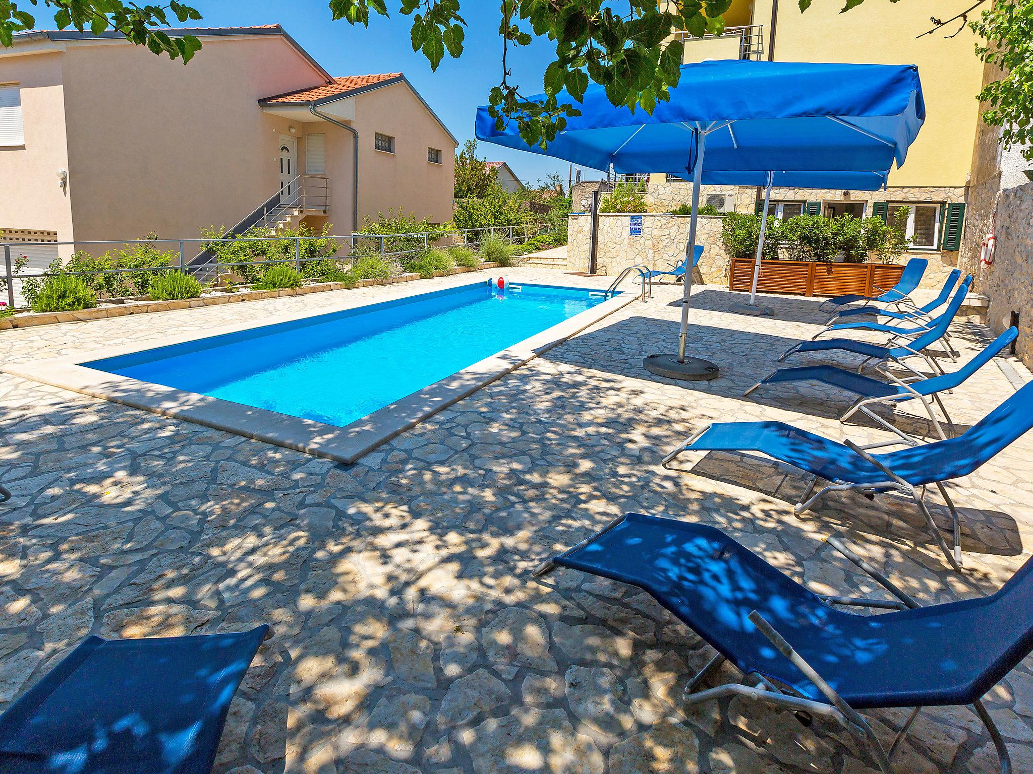 Photo 13 - 2 bedroom Apartment in Novi Vinodolski with swimming pool and terrace