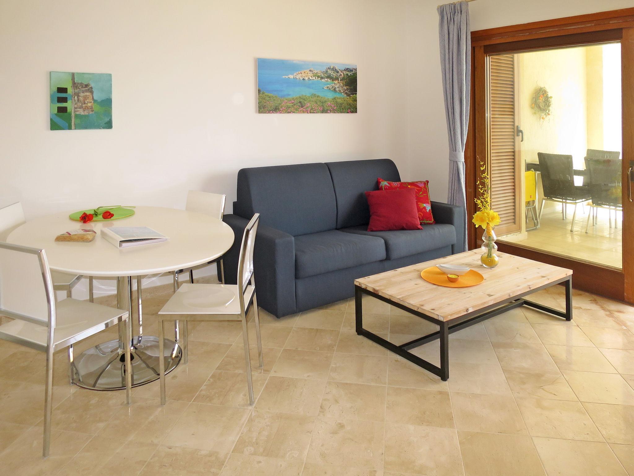 Foto 6 - Apartamento de 1 habitación en Santa Teresa Gallura con piscina y jardín