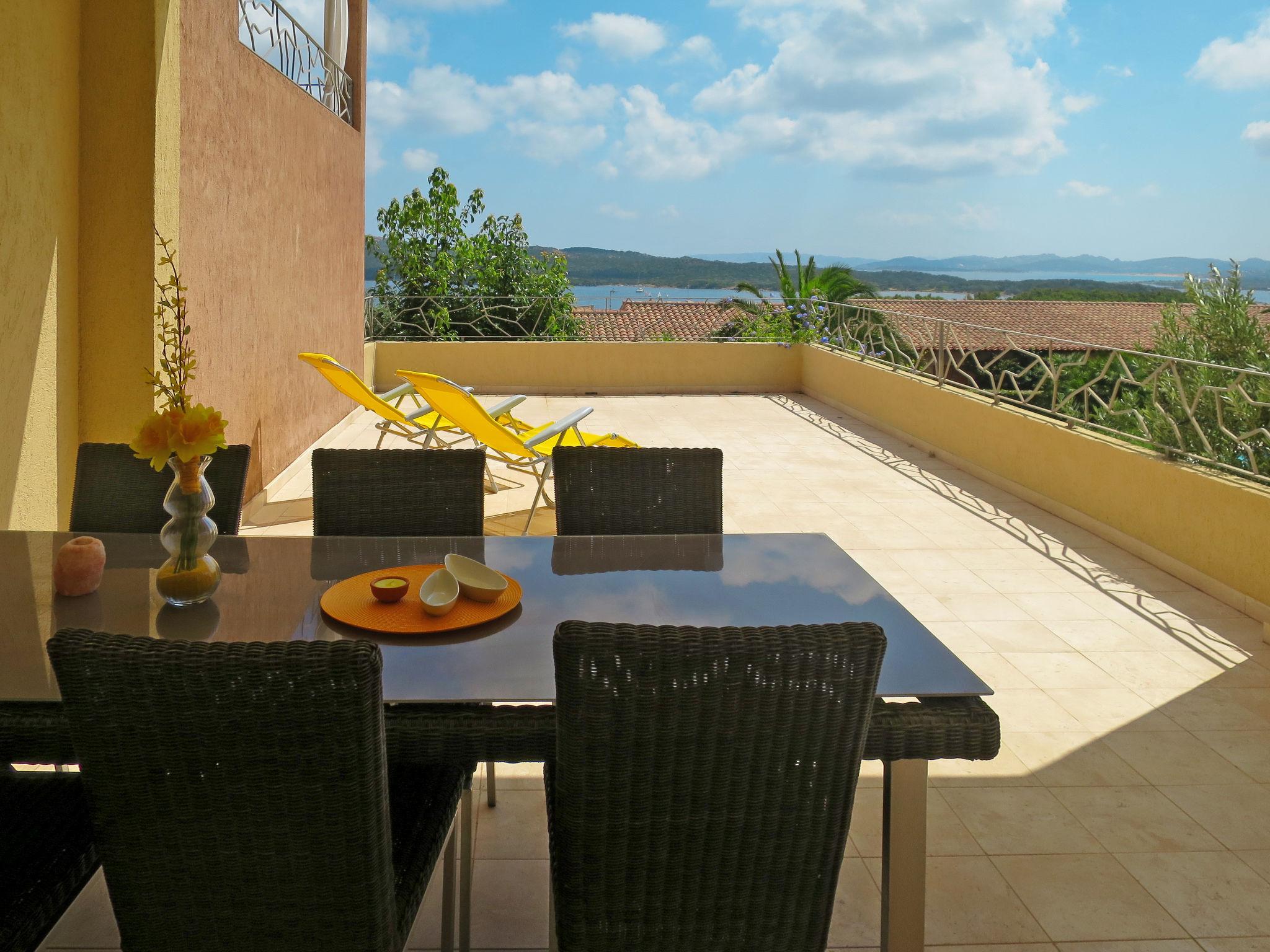 Foto 5 - Apartamento de 1 quarto em Santa Teresa Gallura com piscina e jardim