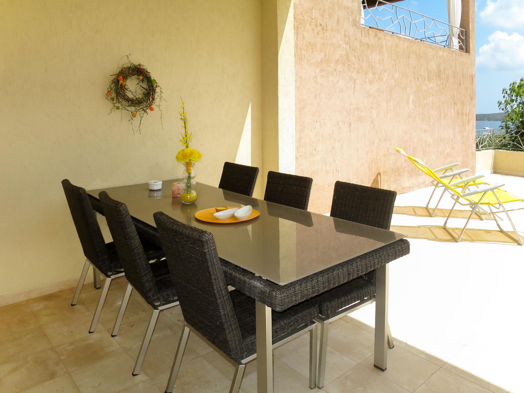 Photo 12 - 1 bedroom Apartment in Santa Teresa Gallura with swimming pool and sea view