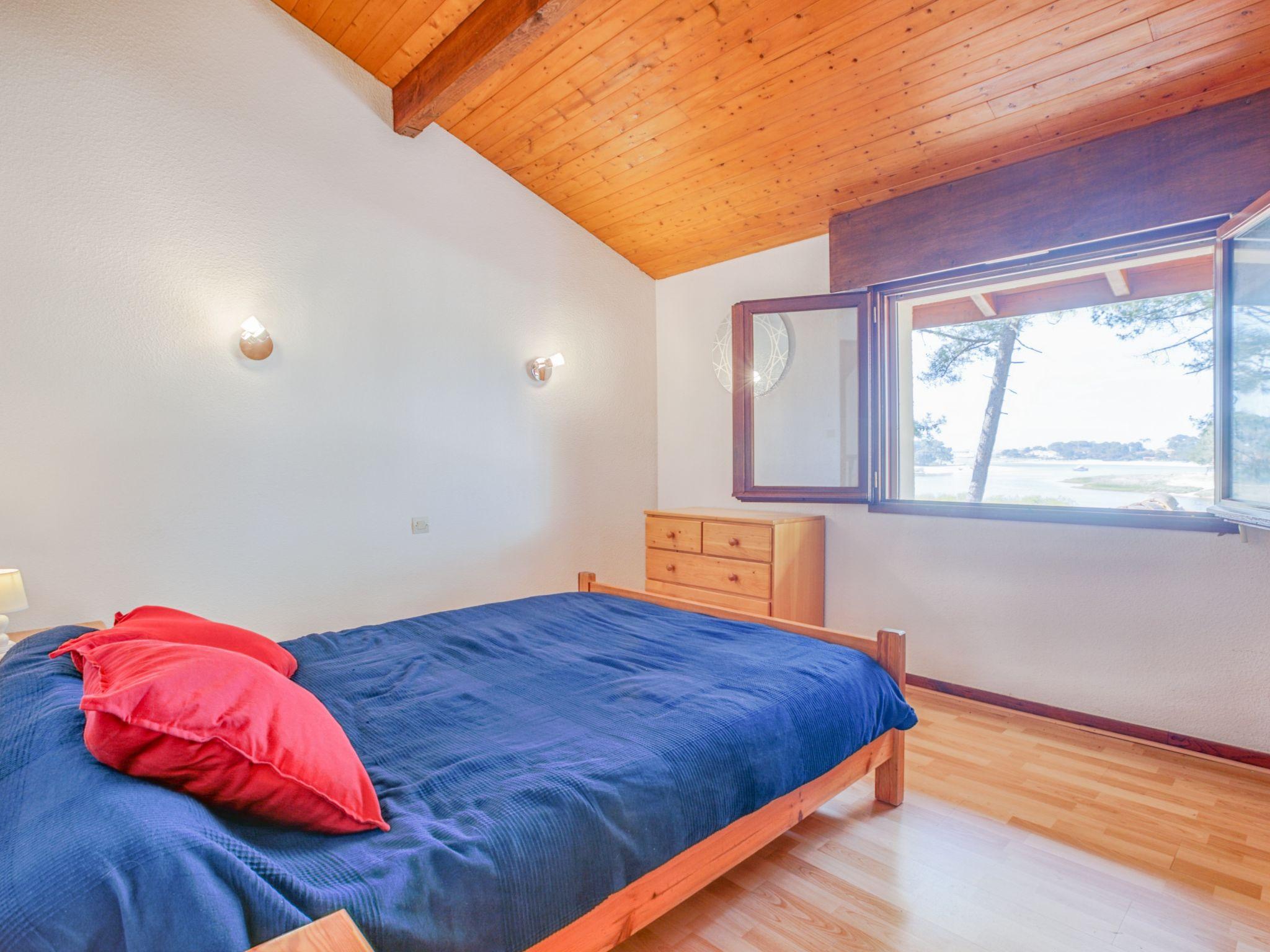 Foto 5 - Appartamento con 2 camere da letto a Mimizan con vista mare