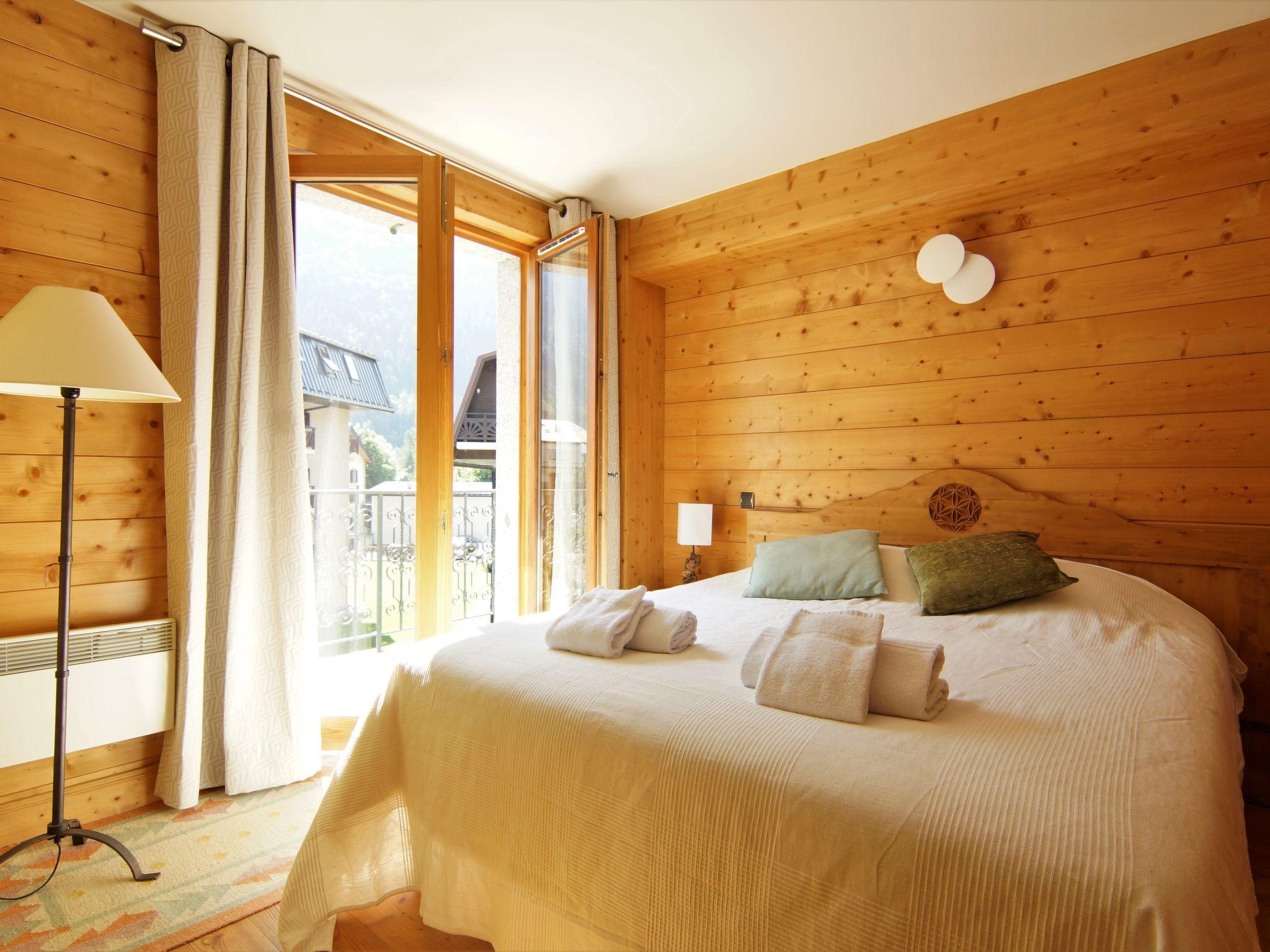 Foto 16 - Apartamento de 3 habitaciones en Chamonix-Mont-Blanc con terraza y vistas a la montaña