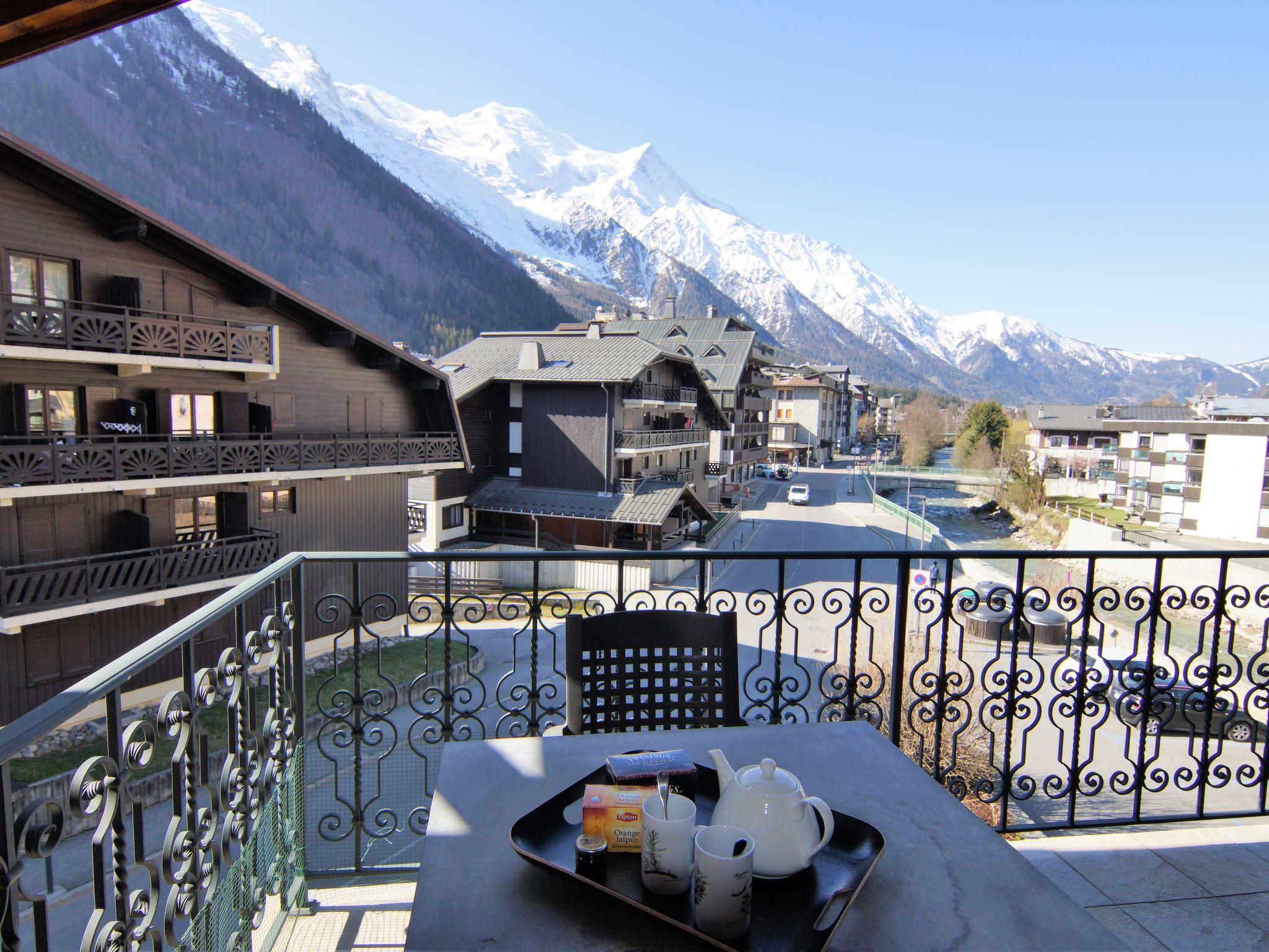 Photo 3 - Appartement de 3 chambres à Chamonix-Mont-Blanc avec terrasse et vues sur la montagne