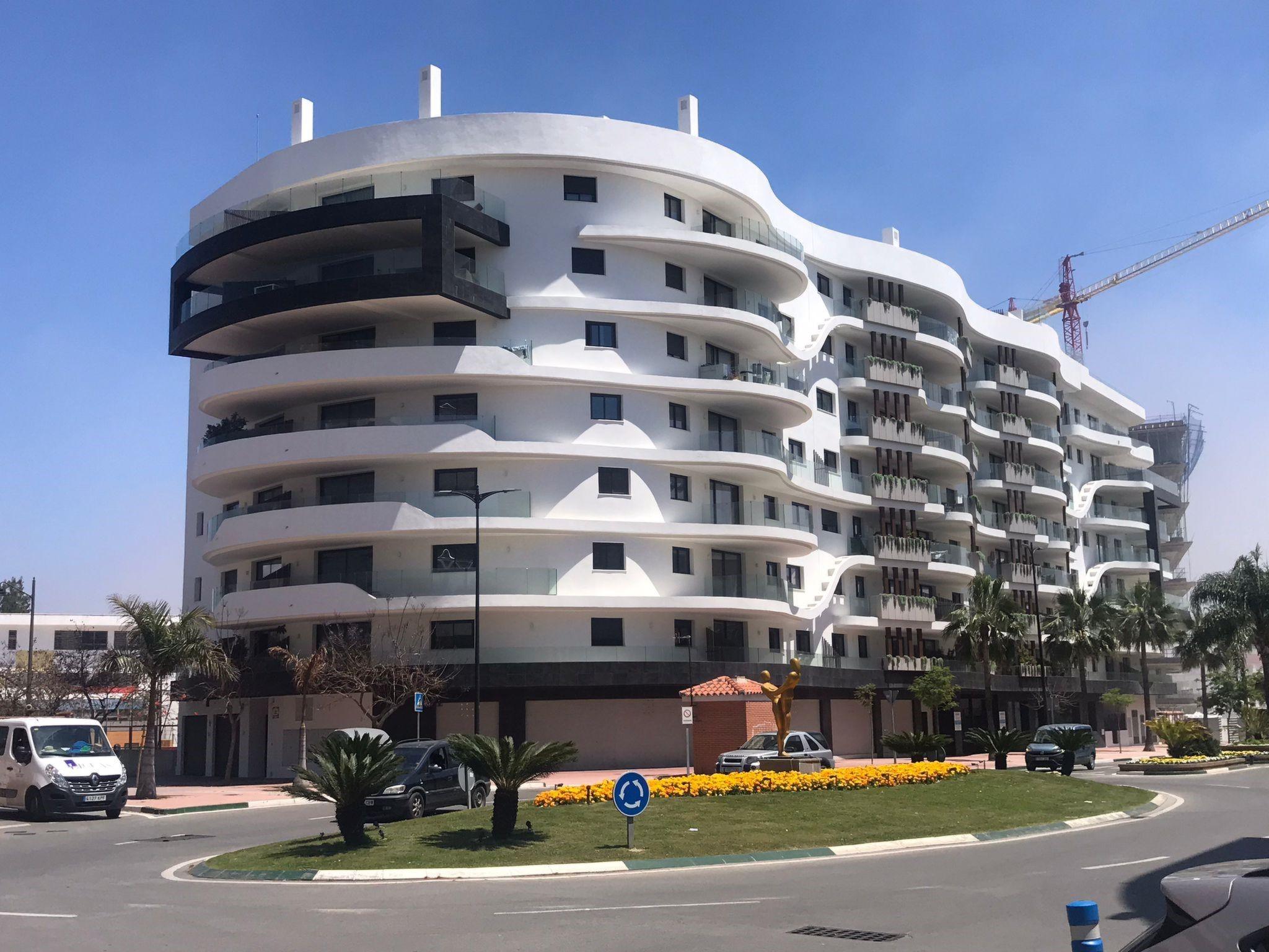 Foto 20 - Appartamento con 2 camere da letto a Estepona con piscina e vista mare