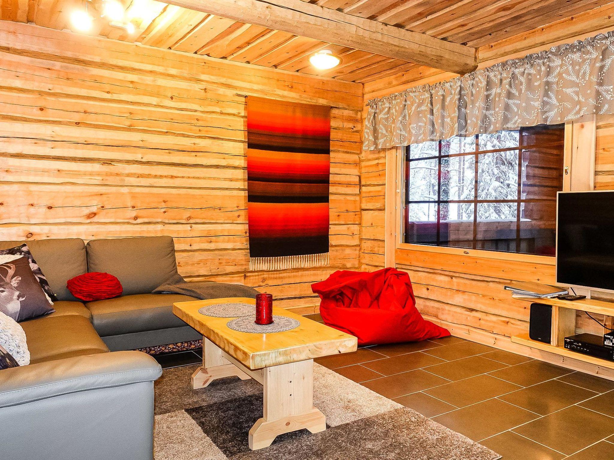Foto 11 - Casa de 3 quartos em Rovaniemi com sauna e vista para a montanha