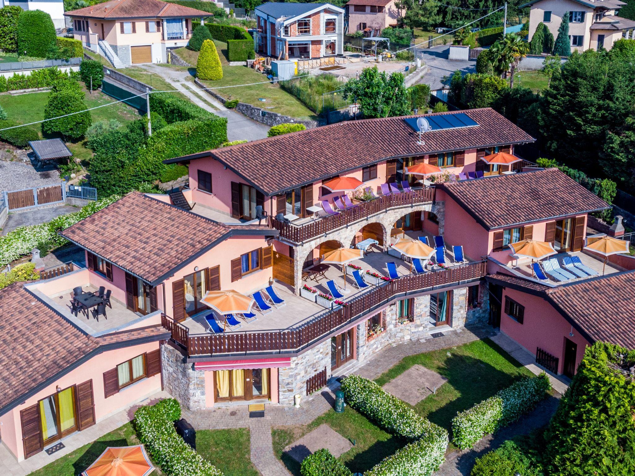 Photo 26 - Appartement de 2 chambres à Luino avec piscine et jardin