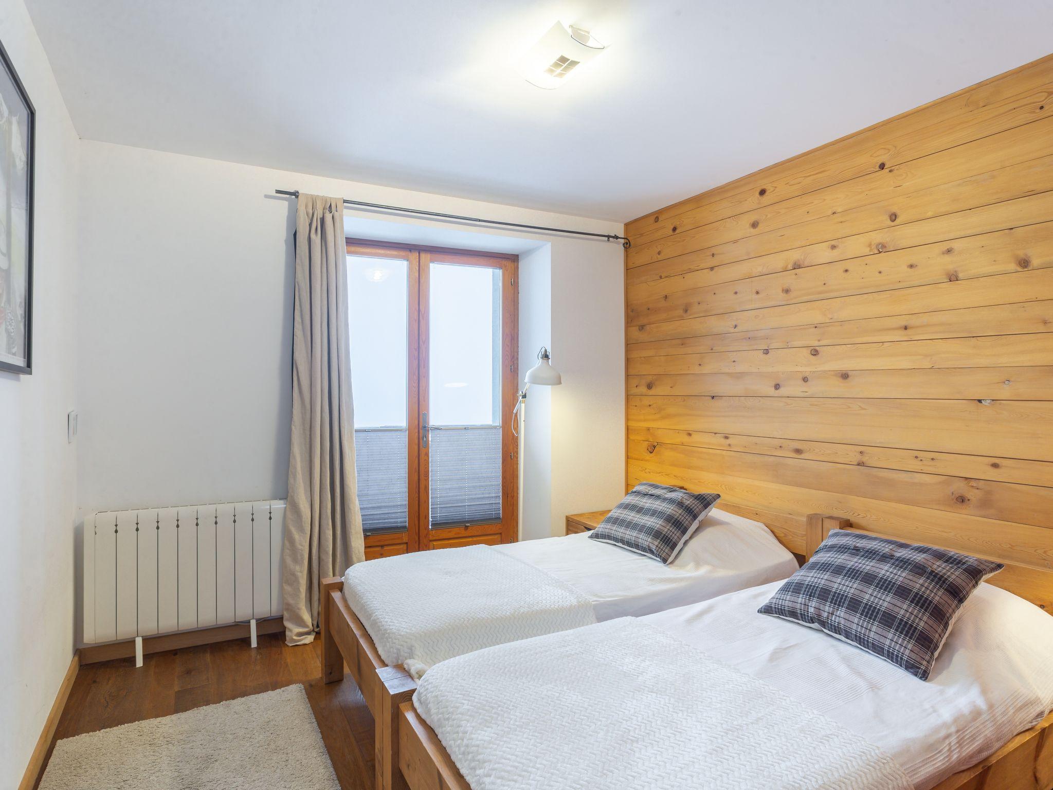 Foto 4 - Appartamento con 2 camere da letto a Villaroger con vista sulle montagne