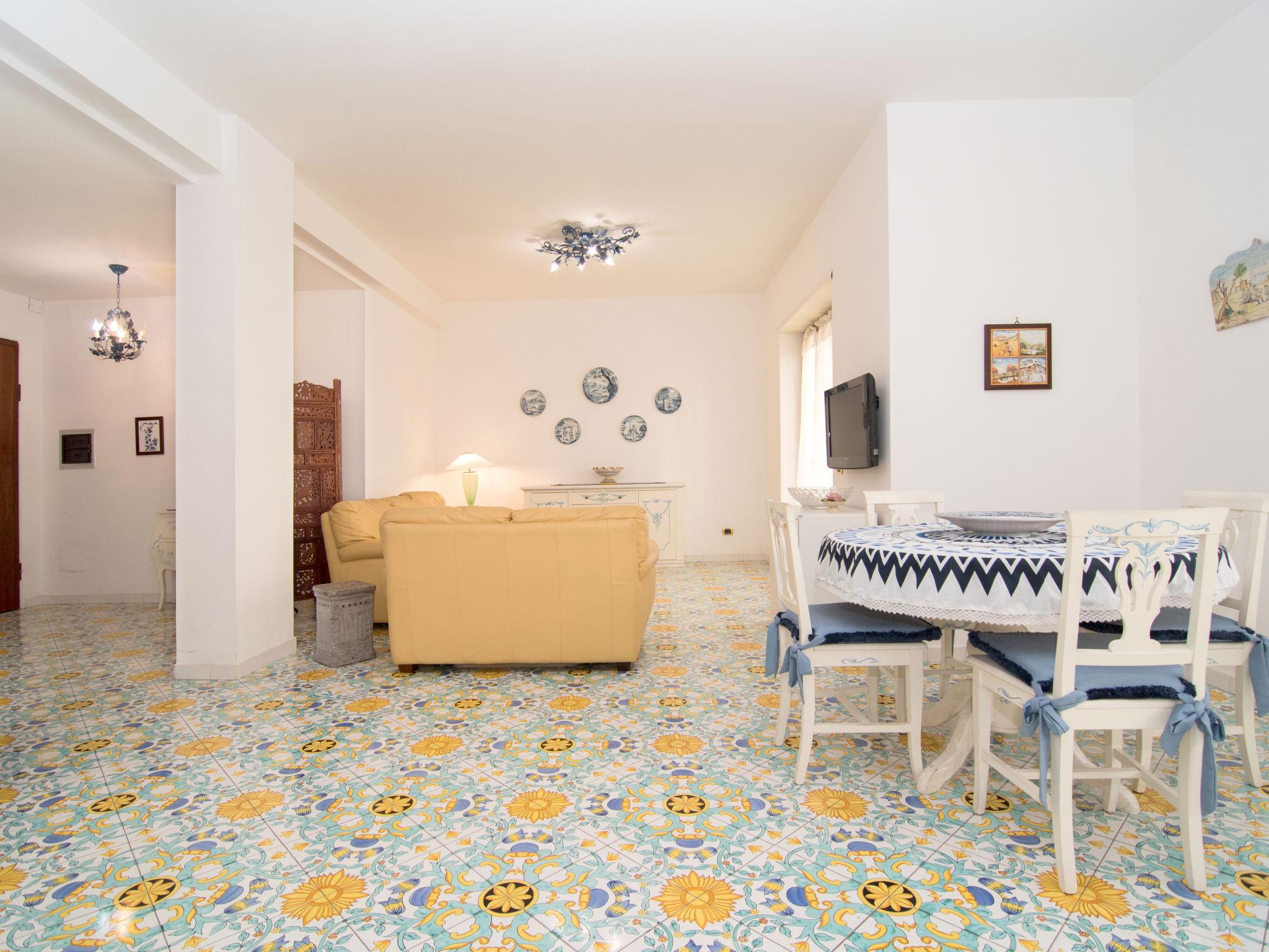 Foto 11 - Apartamento de 2 quartos em Sorrento com piscina e vistas do mar