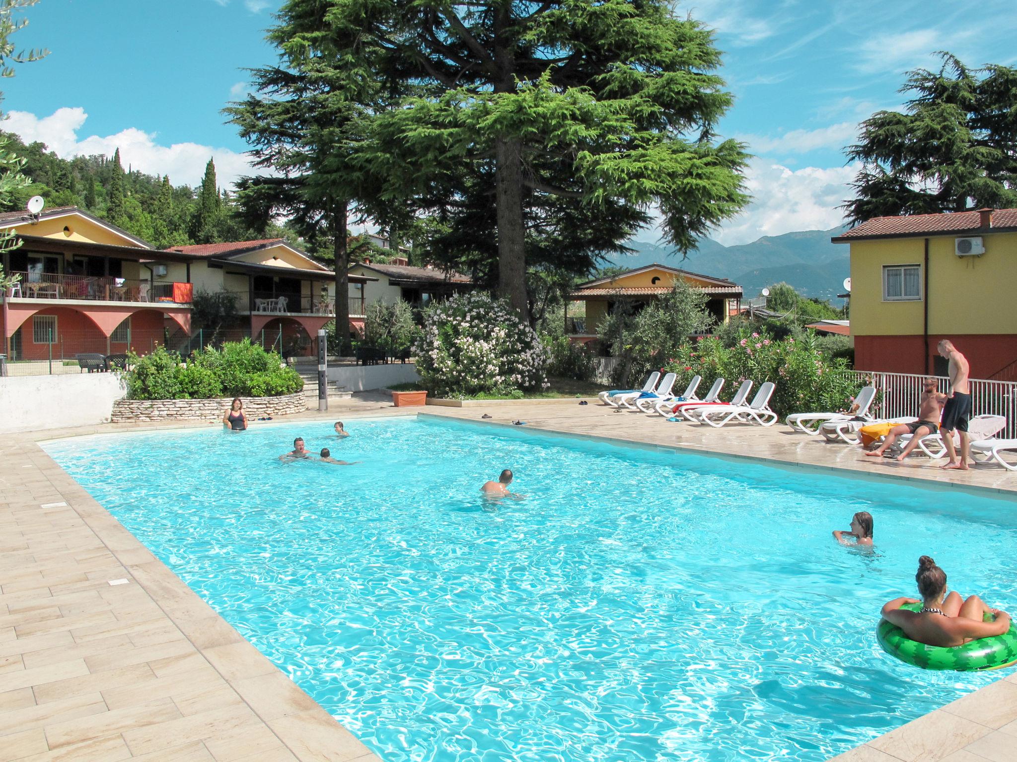 Photo 19 - Maison de 2 chambres à Manerba del Garda avec piscine et vues sur la montagne