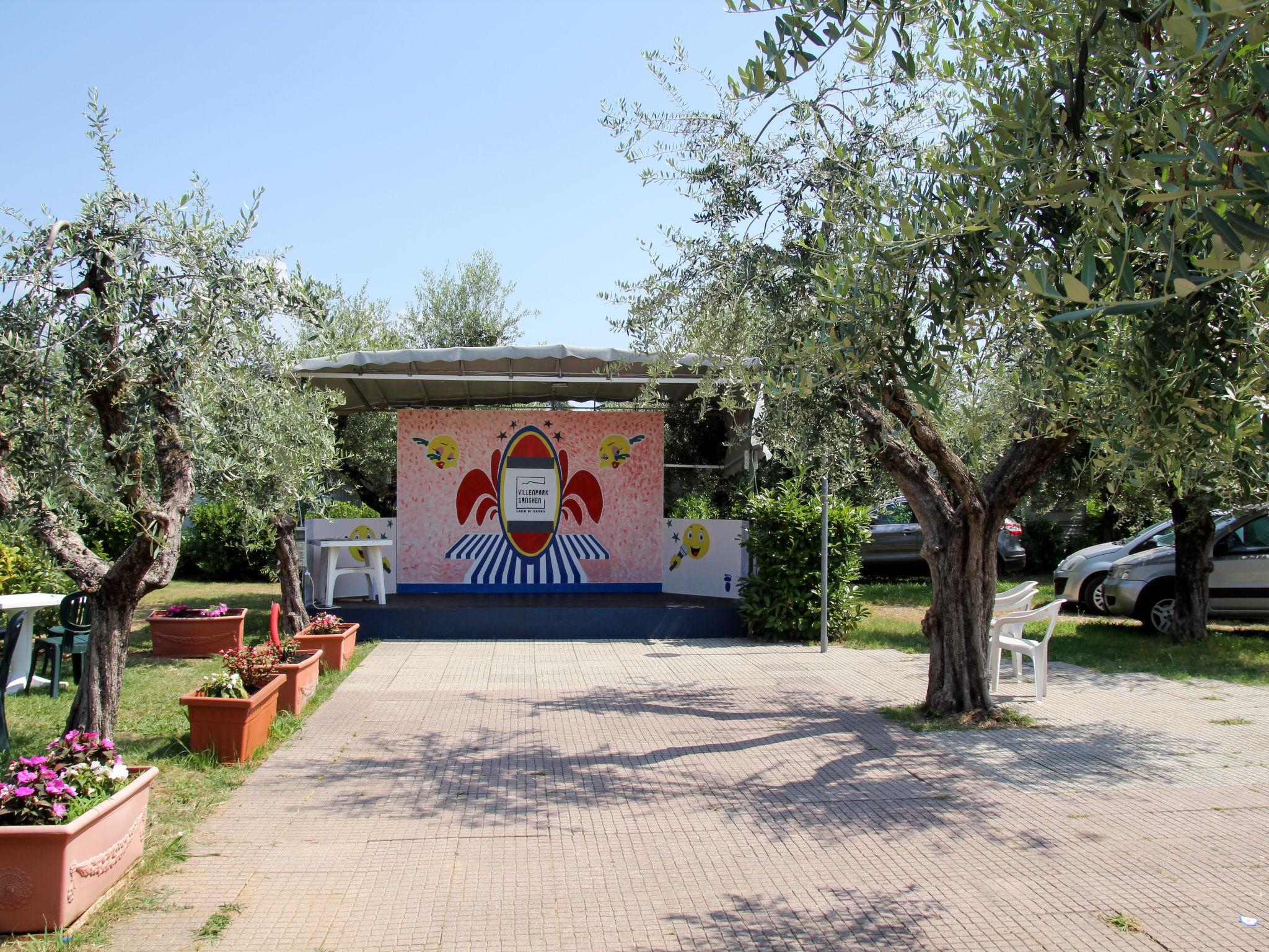 Photo 25 - Appartement de 2 chambres à Manerba del Garda avec piscine et jardin