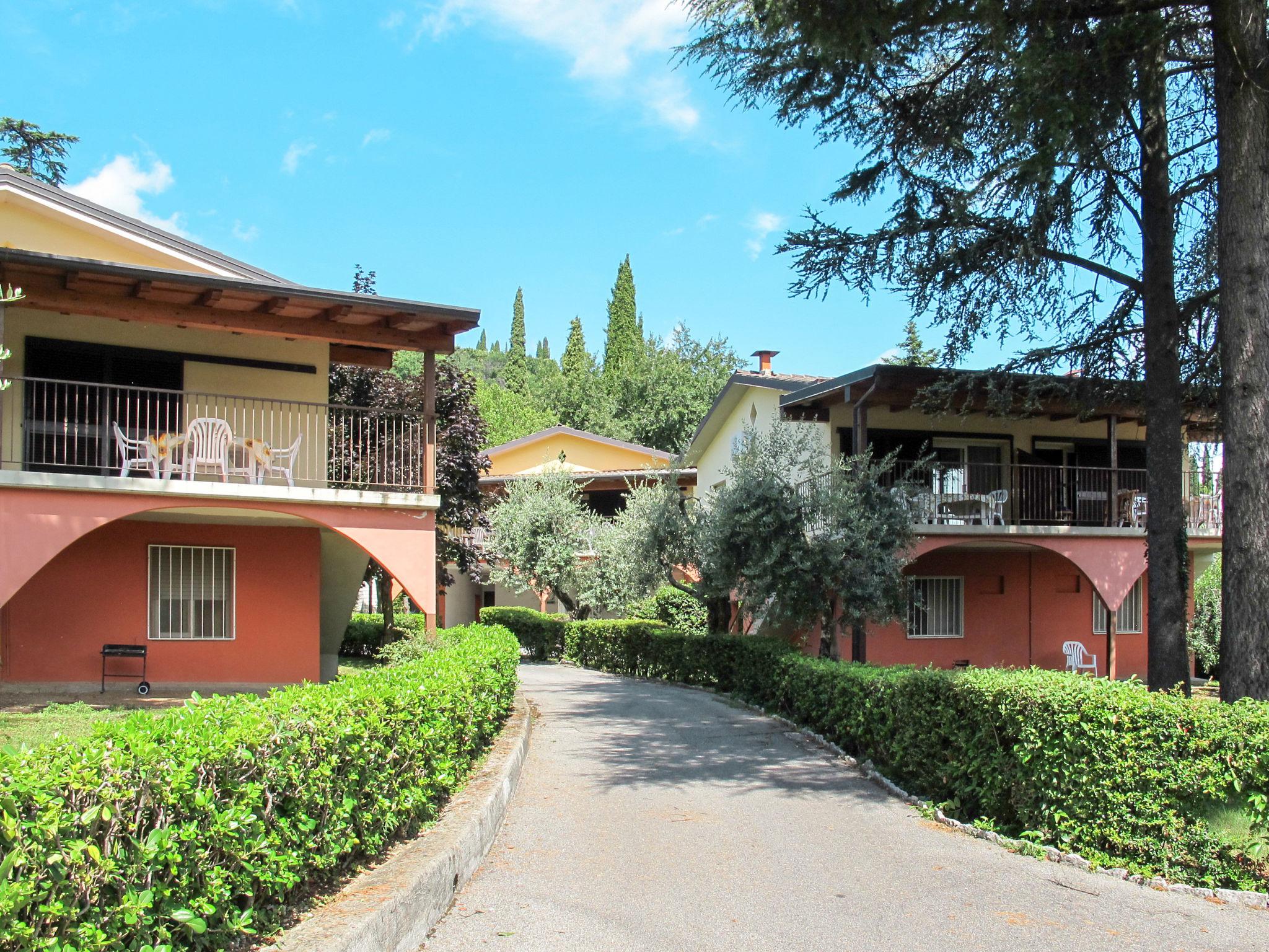 Foto 17 - Casa con 2 camere da letto a Manerba del Garda con piscina e vista sulle montagne