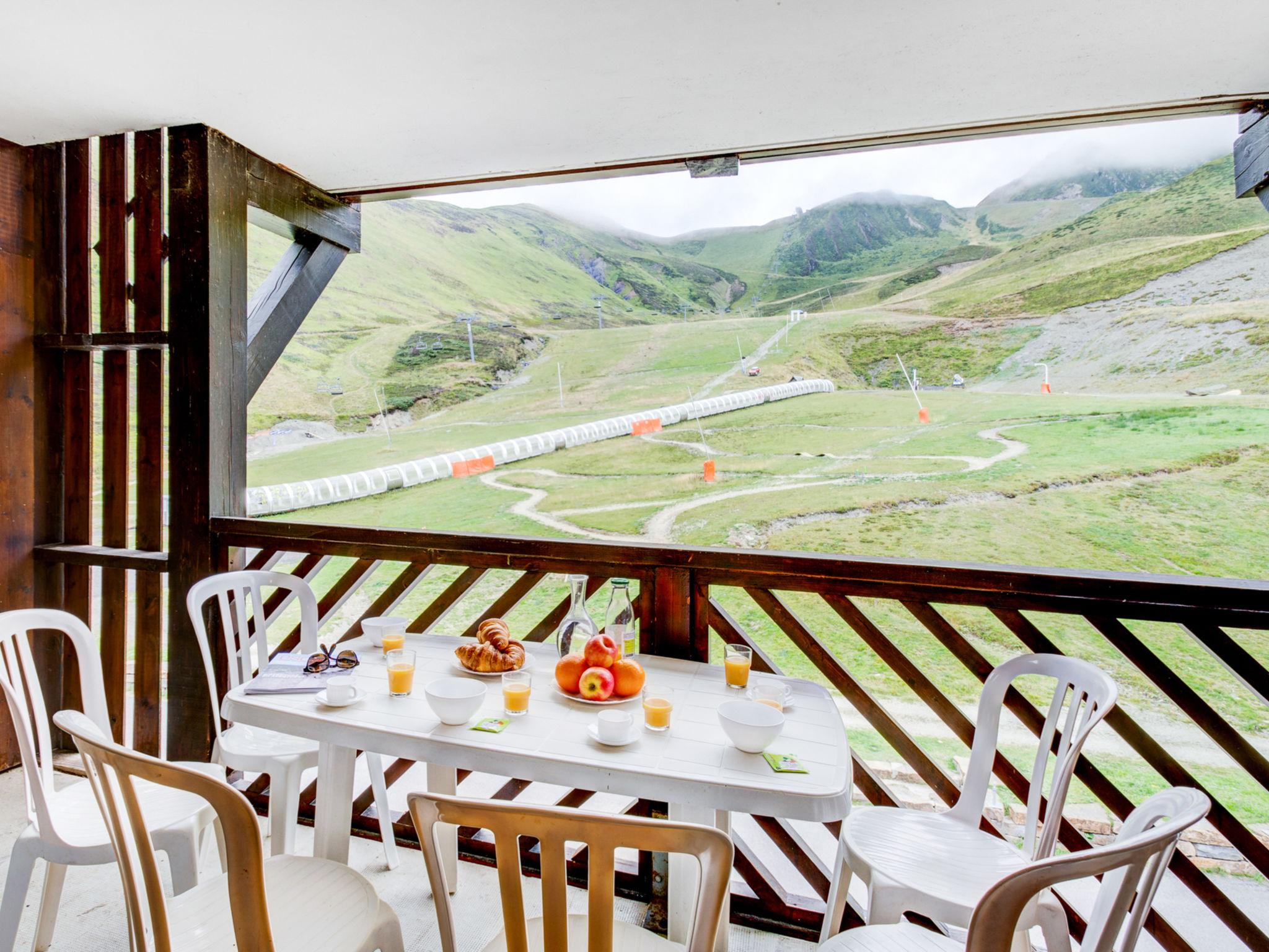 Foto 2 - Apartamento de 2 quartos em Germ com piscina e vista para a montanha