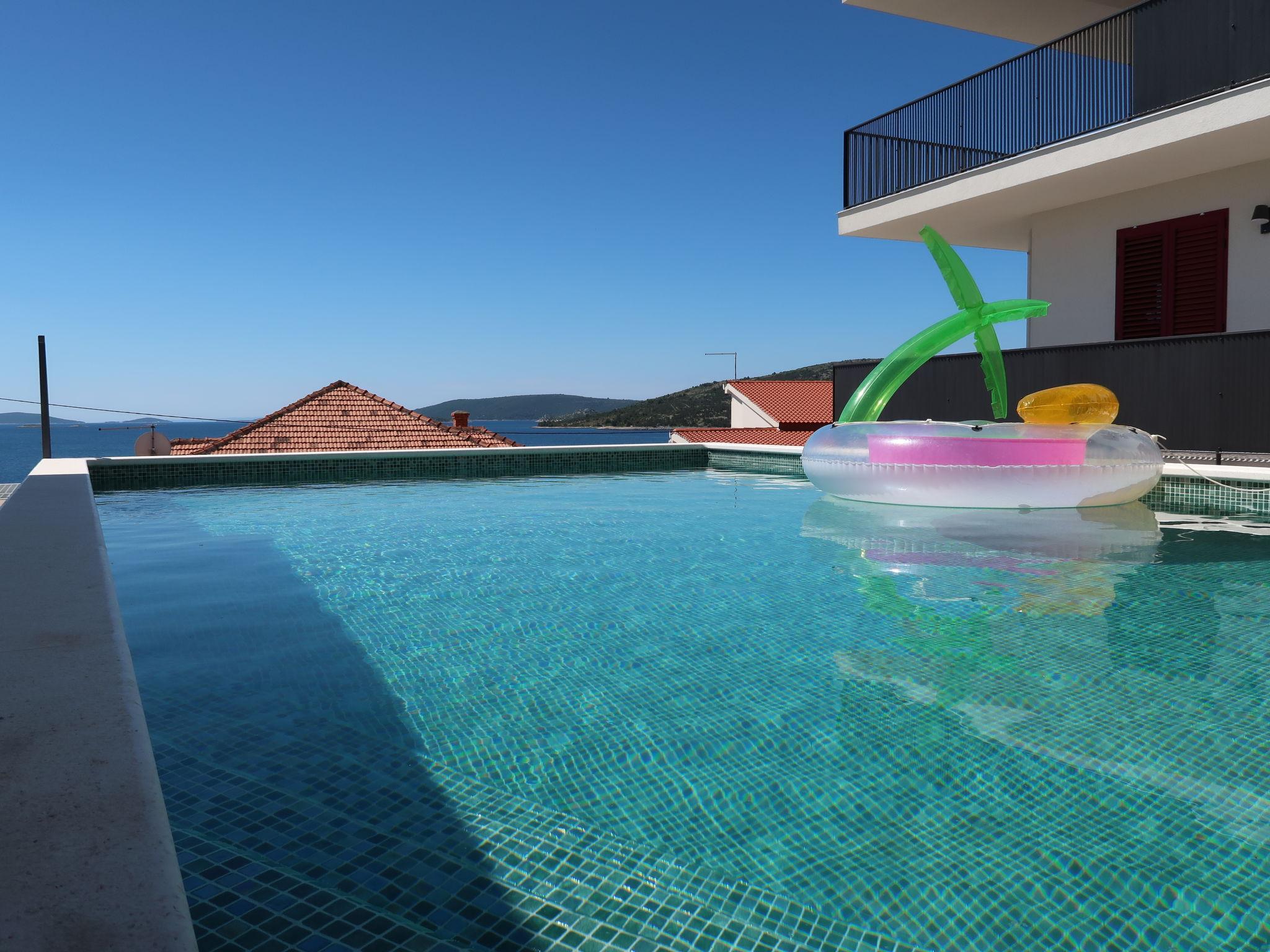Foto 1 - Casa de 1 quarto em Seget com piscina e terraço