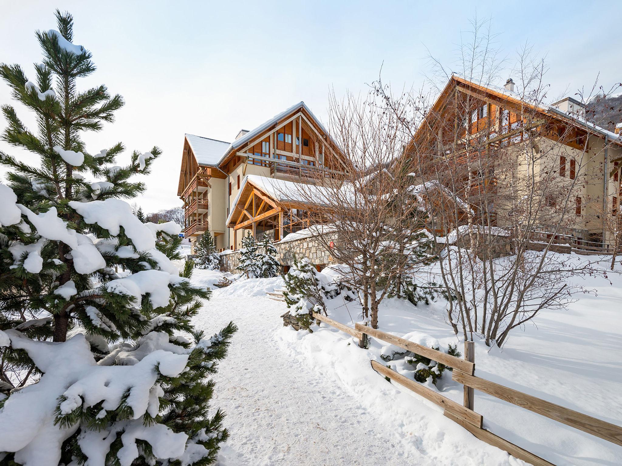 Foto 17 - Apartamento de 2 quartos em Valloire com piscina e terraço