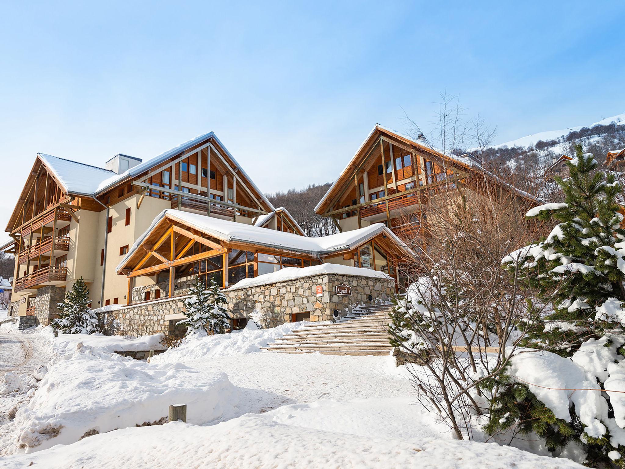 Foto 1 - Apartamento de 1 quarto em Valloire com piscina e terraço