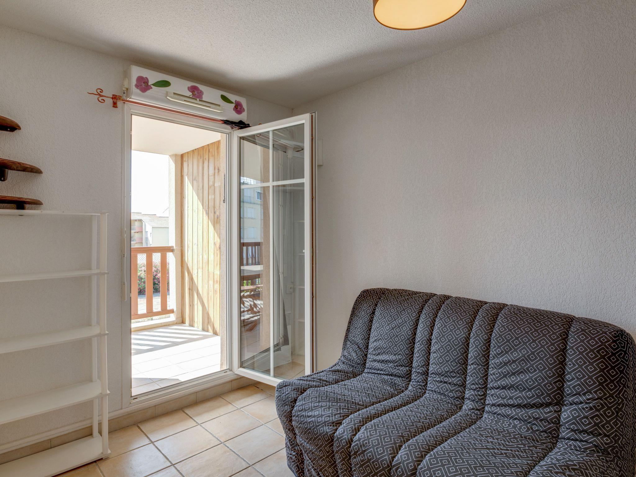 Foto 14 - Apartamento de 2 quartos em Narbonne com piscina e vistas do mar