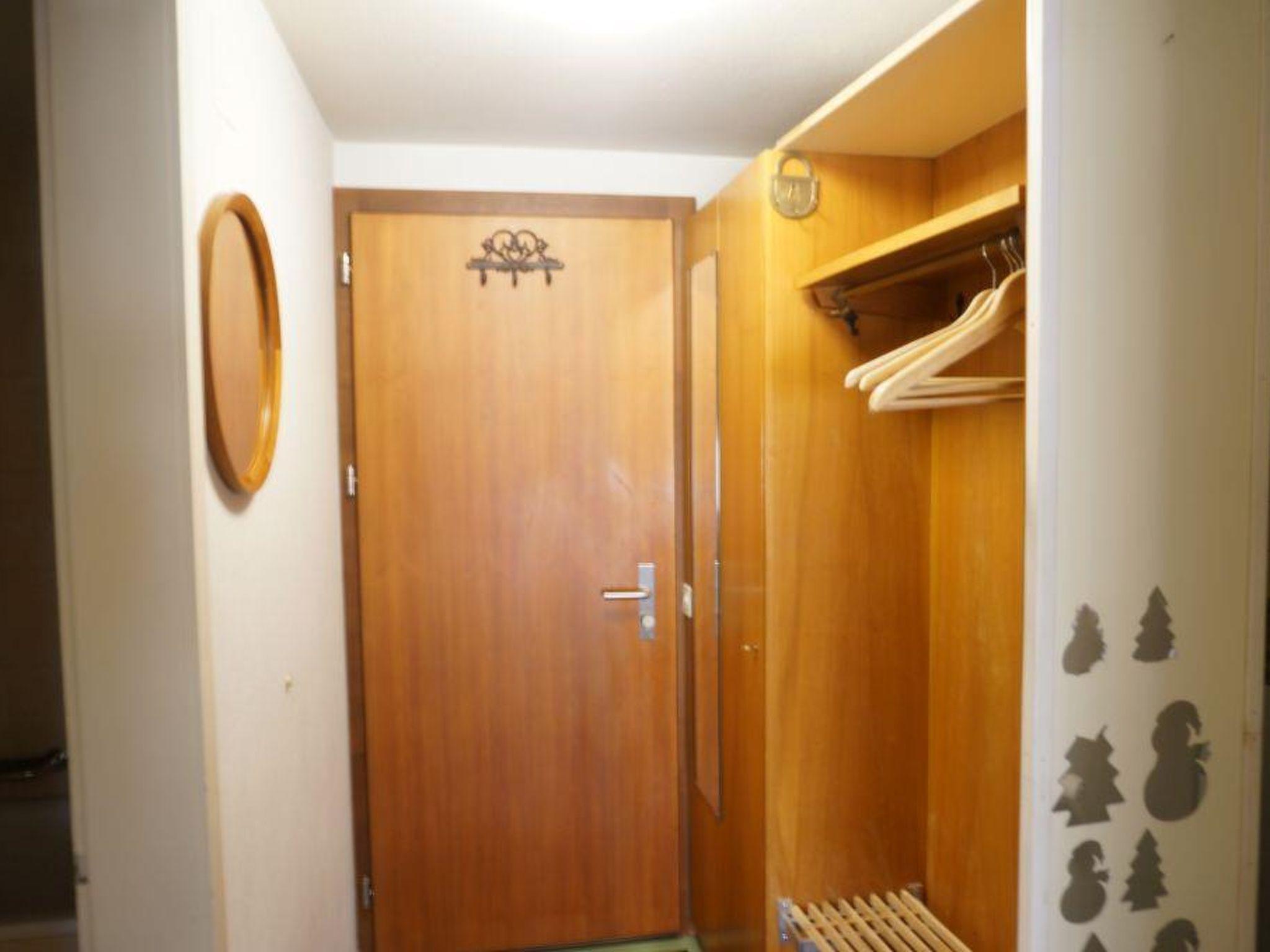 Photo 24 - 1 bedroom Apartment in Saanen