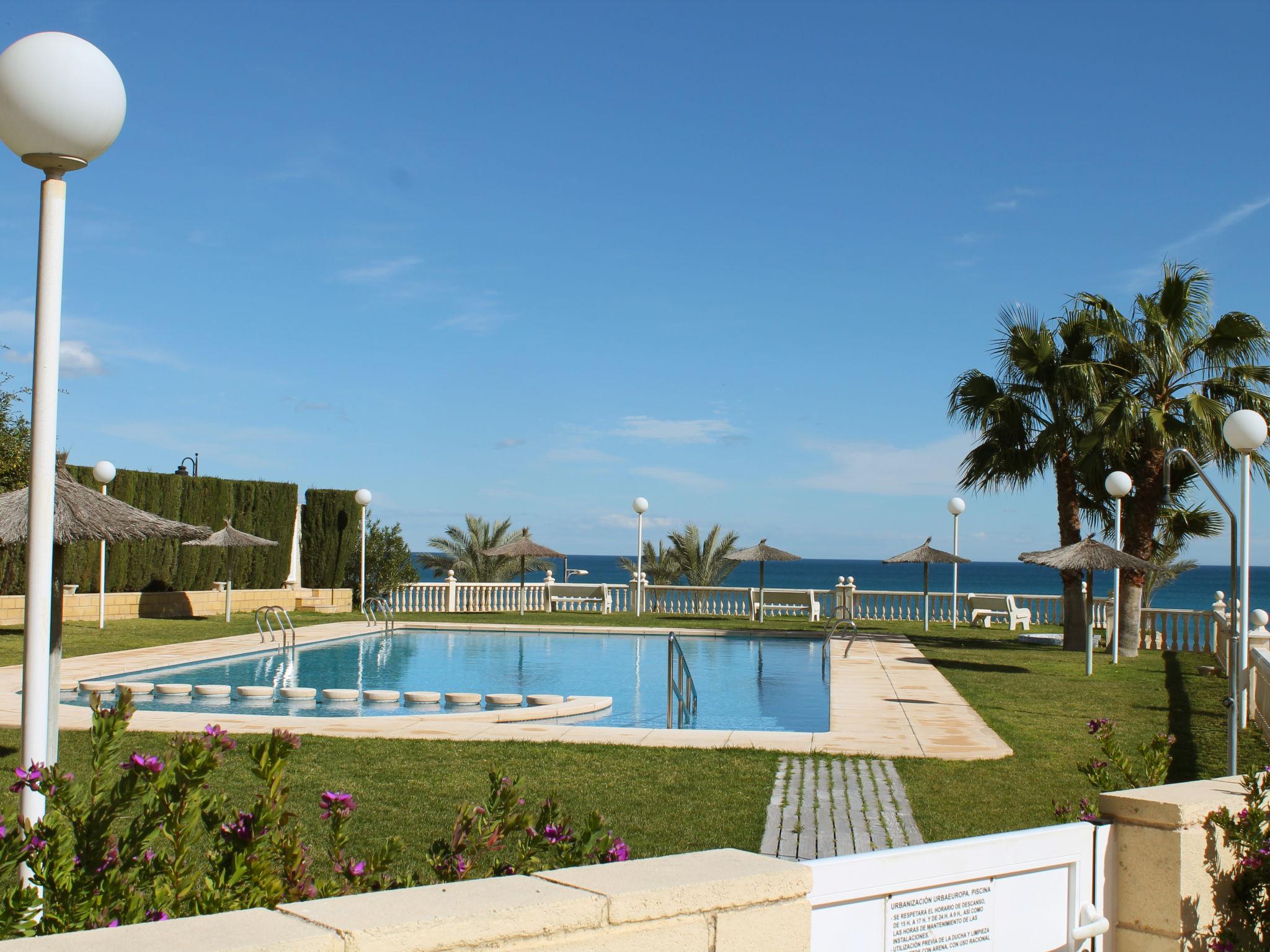 Photo 17 - Appartement de 3 chambres à El Campello avec piscine et terrasse