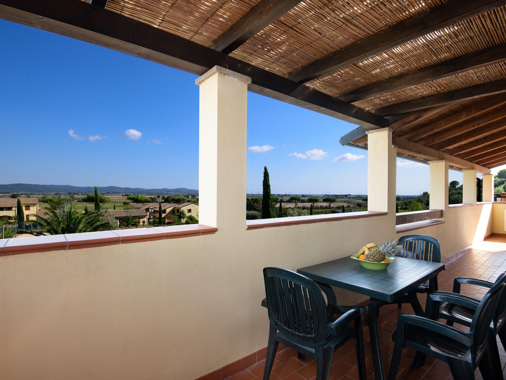 Photo 6 - 1 bedroom Apartment in Suvereto with swimming pool and garden