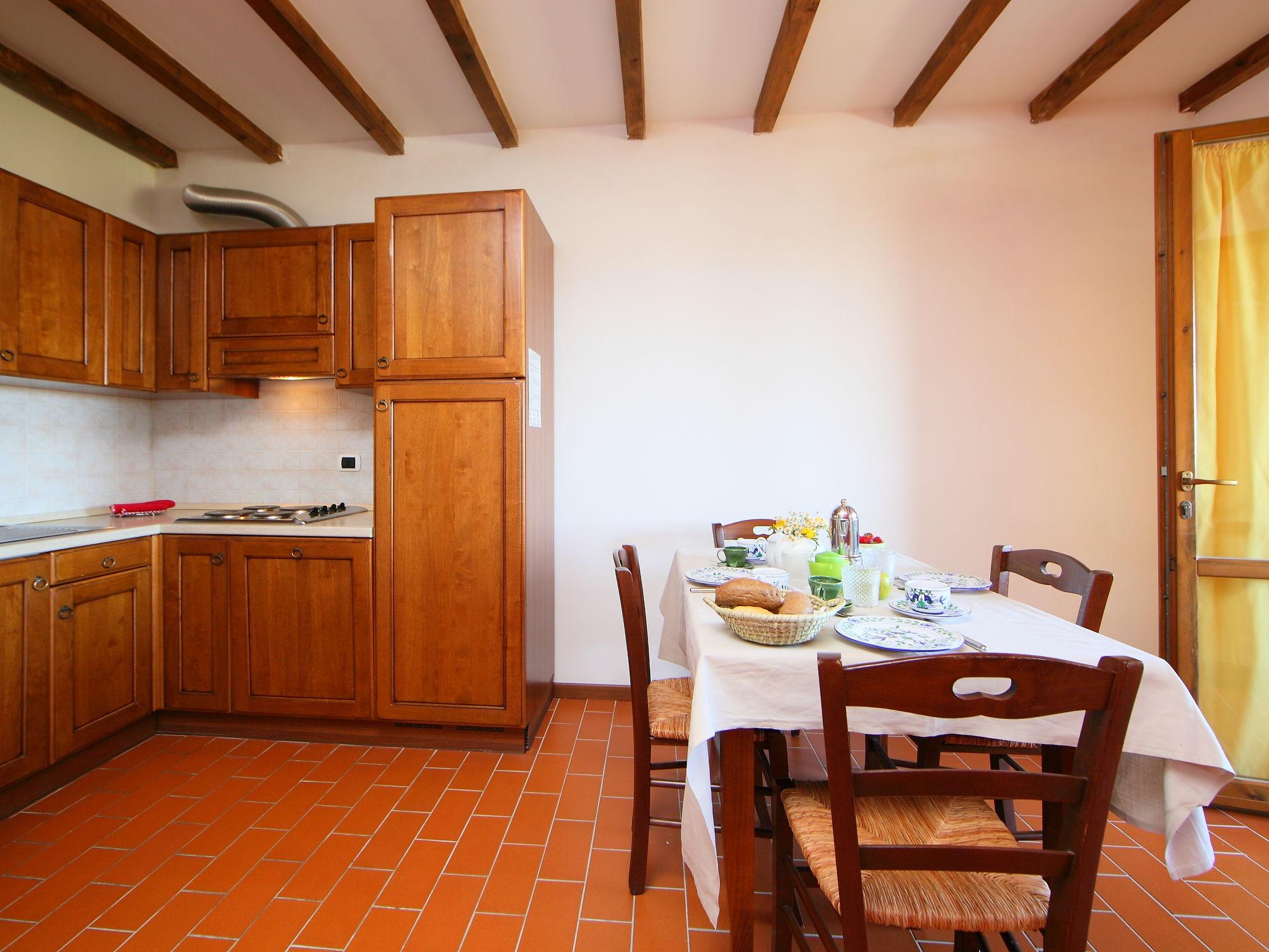 Photo 8 - 2 bedroom Apartment in Suvereto with swimming pool and garden