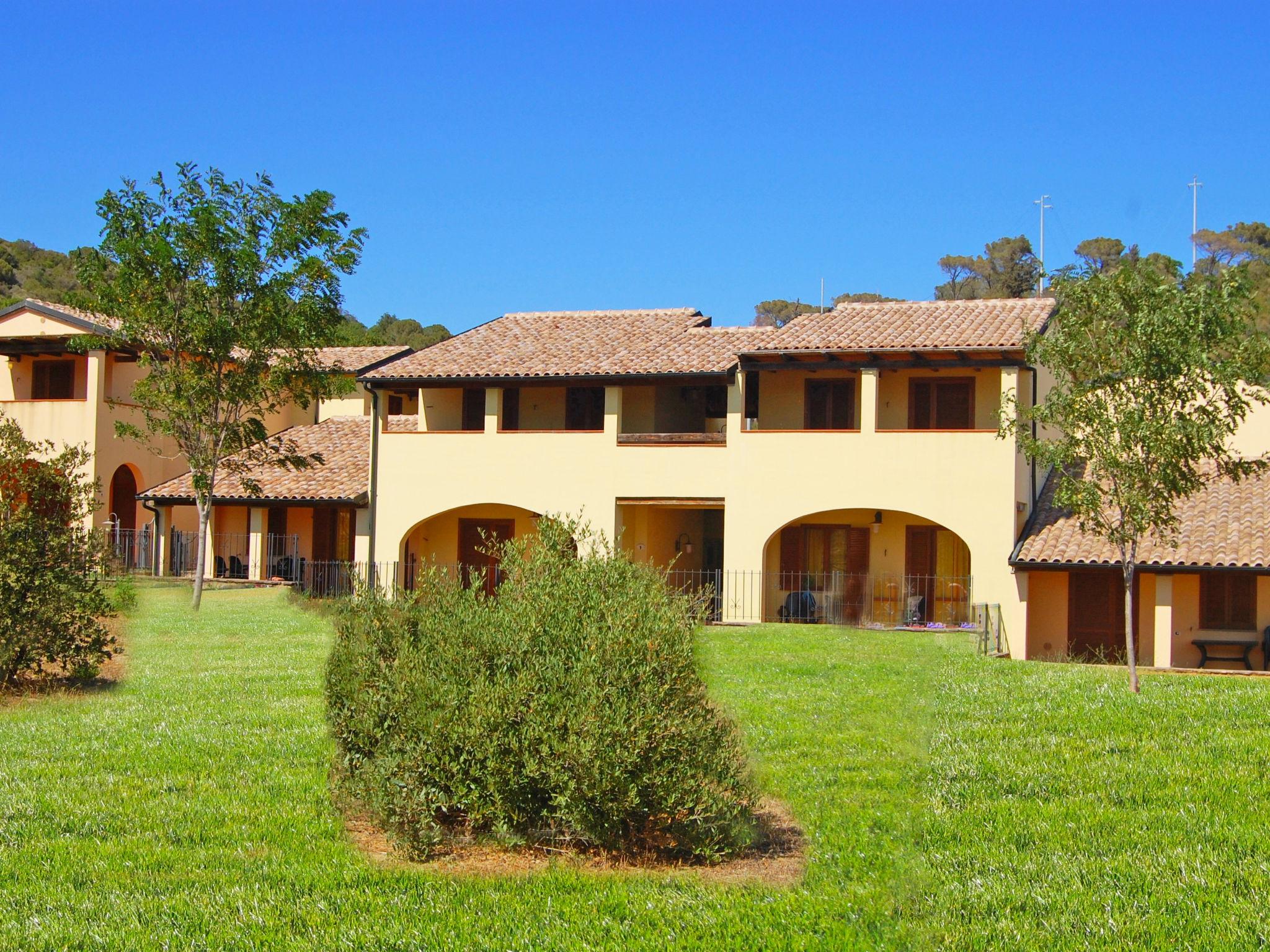 Foto 2 - Appartamento con 2 camere da letto a Suvereto con piscina e vista mare