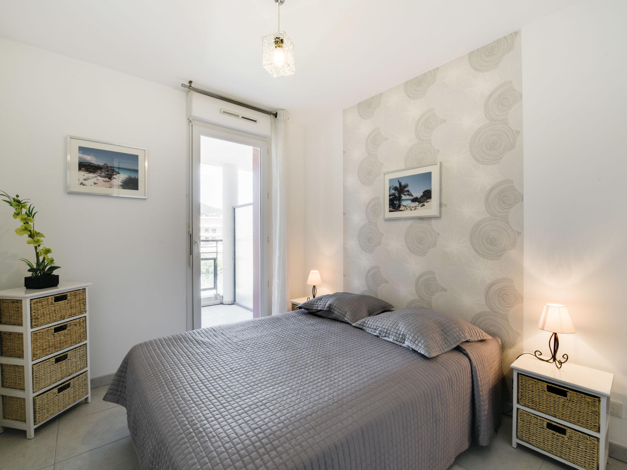 Photo 4 - Appartement de 1 chambre à Cavalaire-sur-Mer avec terrasse et vues à la mer