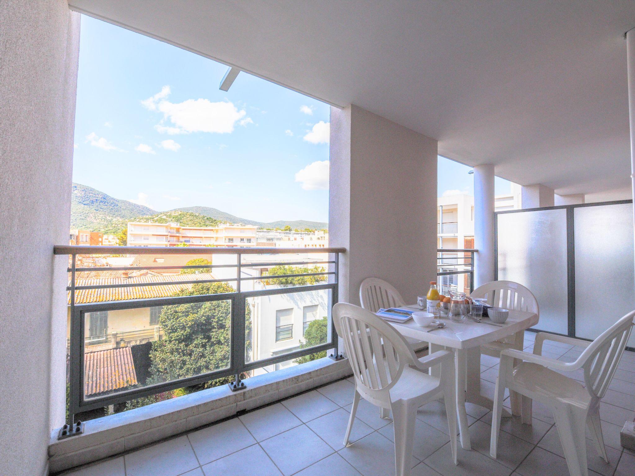 Photo 13 - Appartement de 1 chambre à Cavalaire-sur-Mer avec terrasse et vues à la mer
